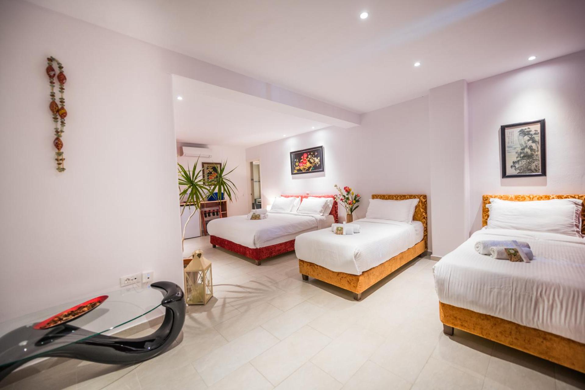 Arlene Suites - Photo 16