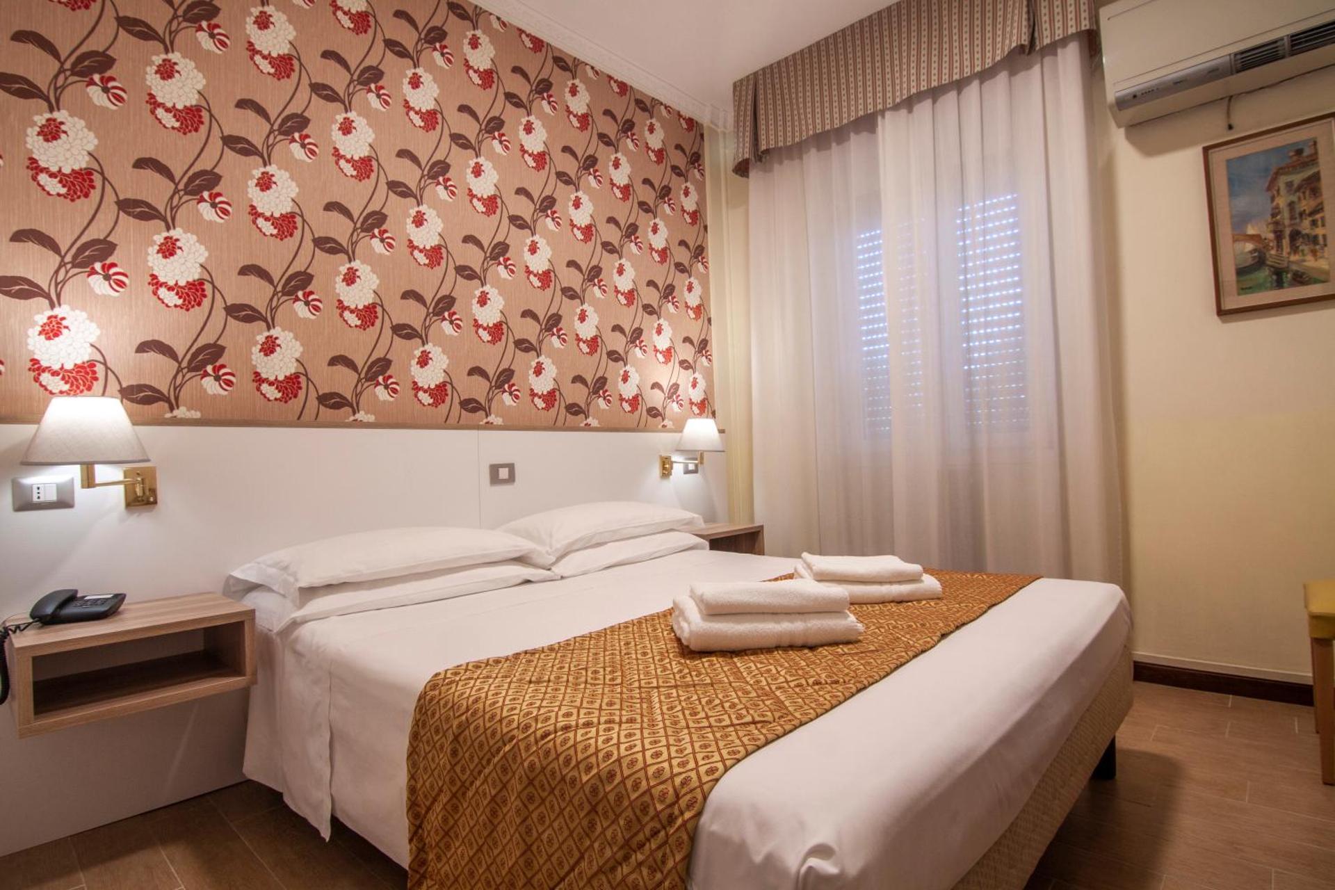 Hotel Dei Fiori - Photo 39