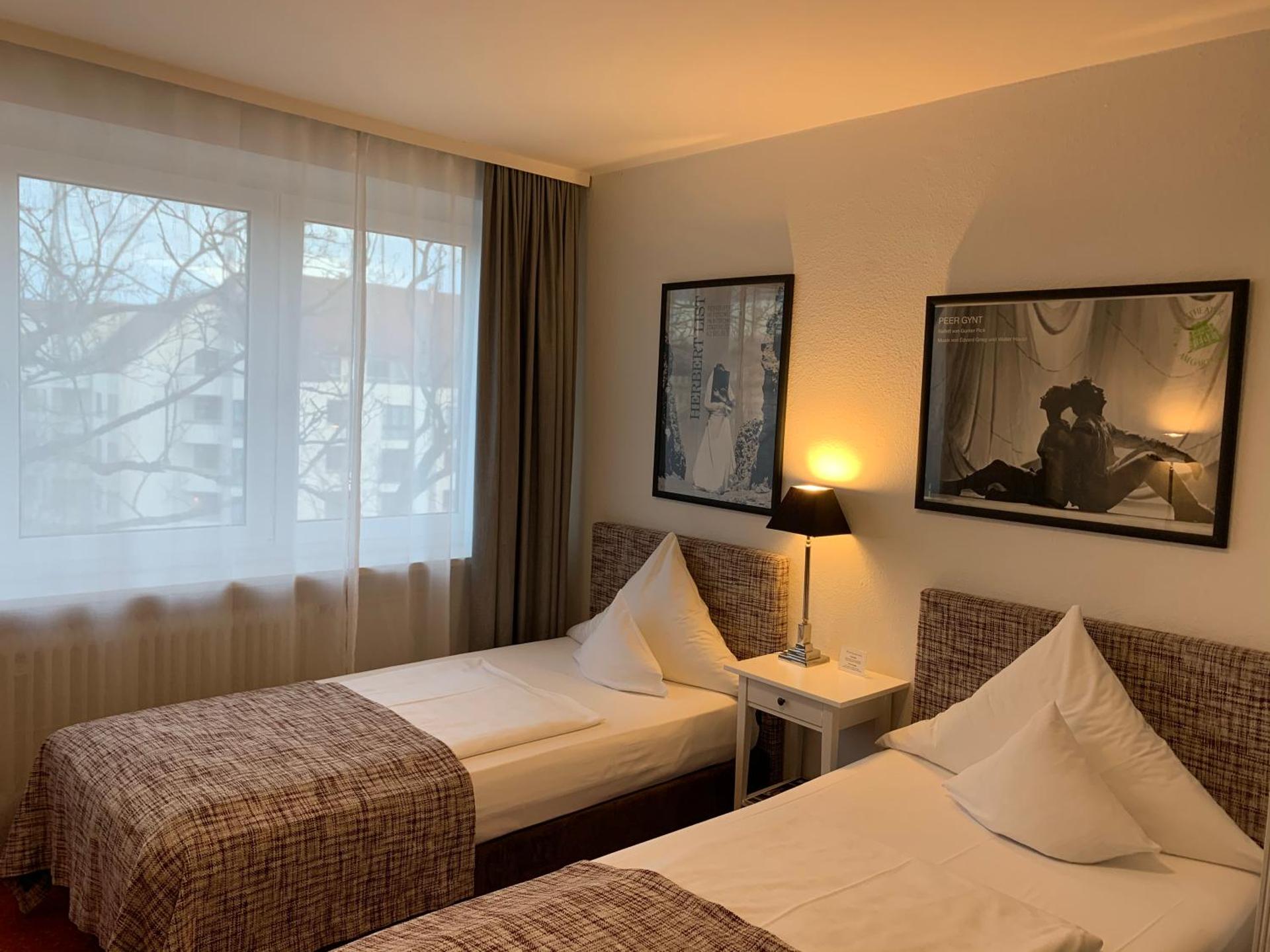 Hotel Nymphenburg City - München - Photo 25