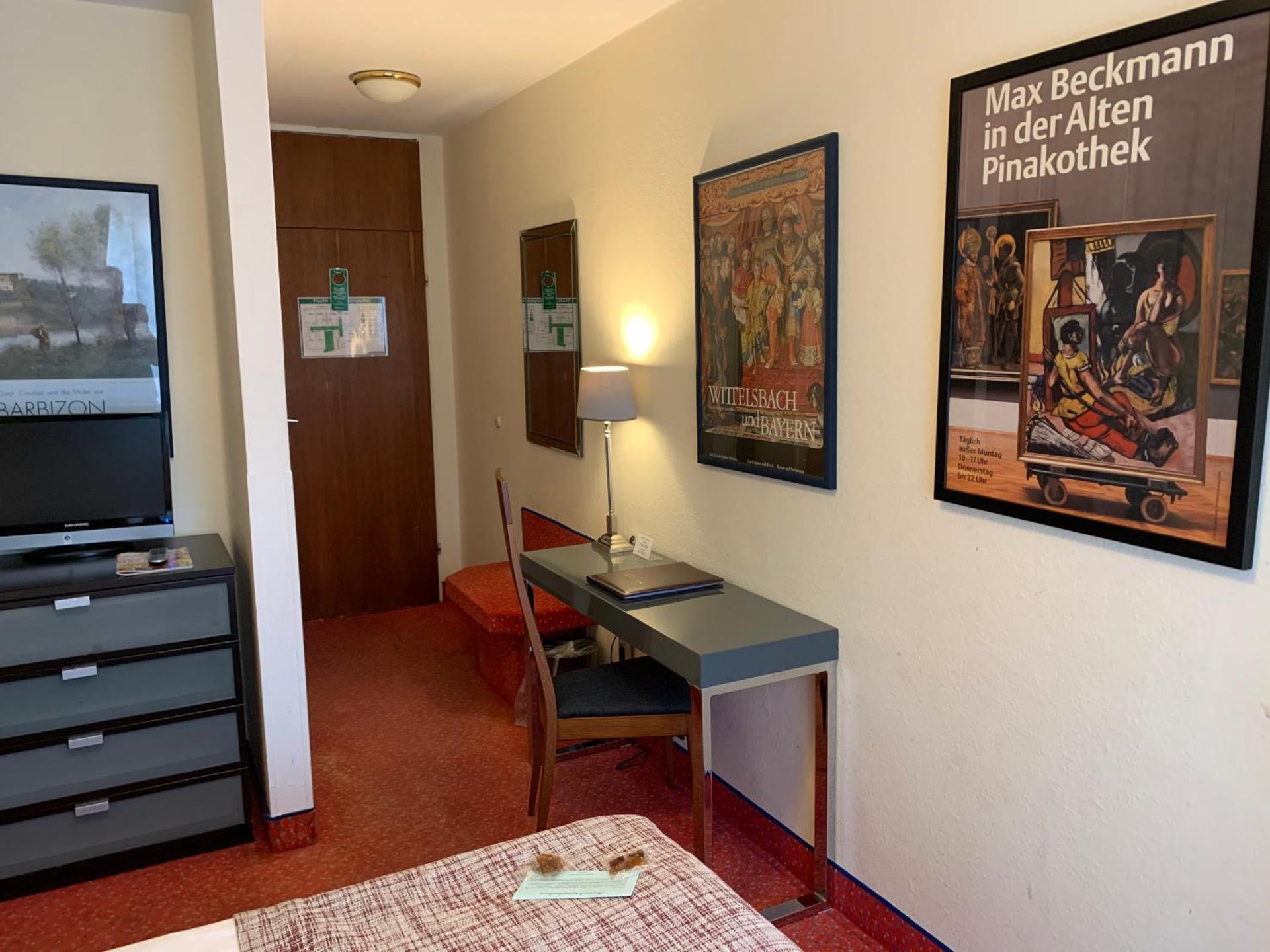 Hotel Nymphenburg City - München - Photo 55