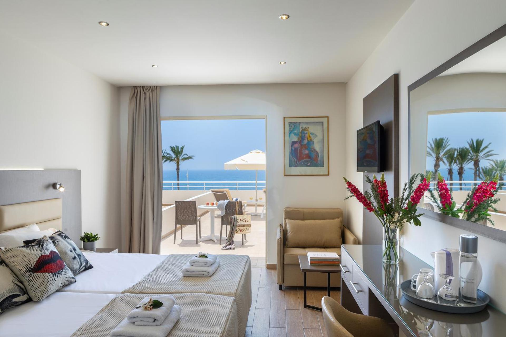 Superior Twin Room with Sea View