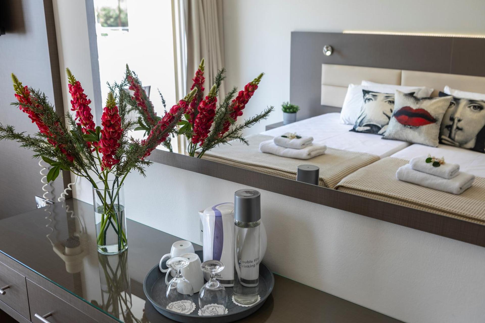 Queens Bay Hotel - Photo 62