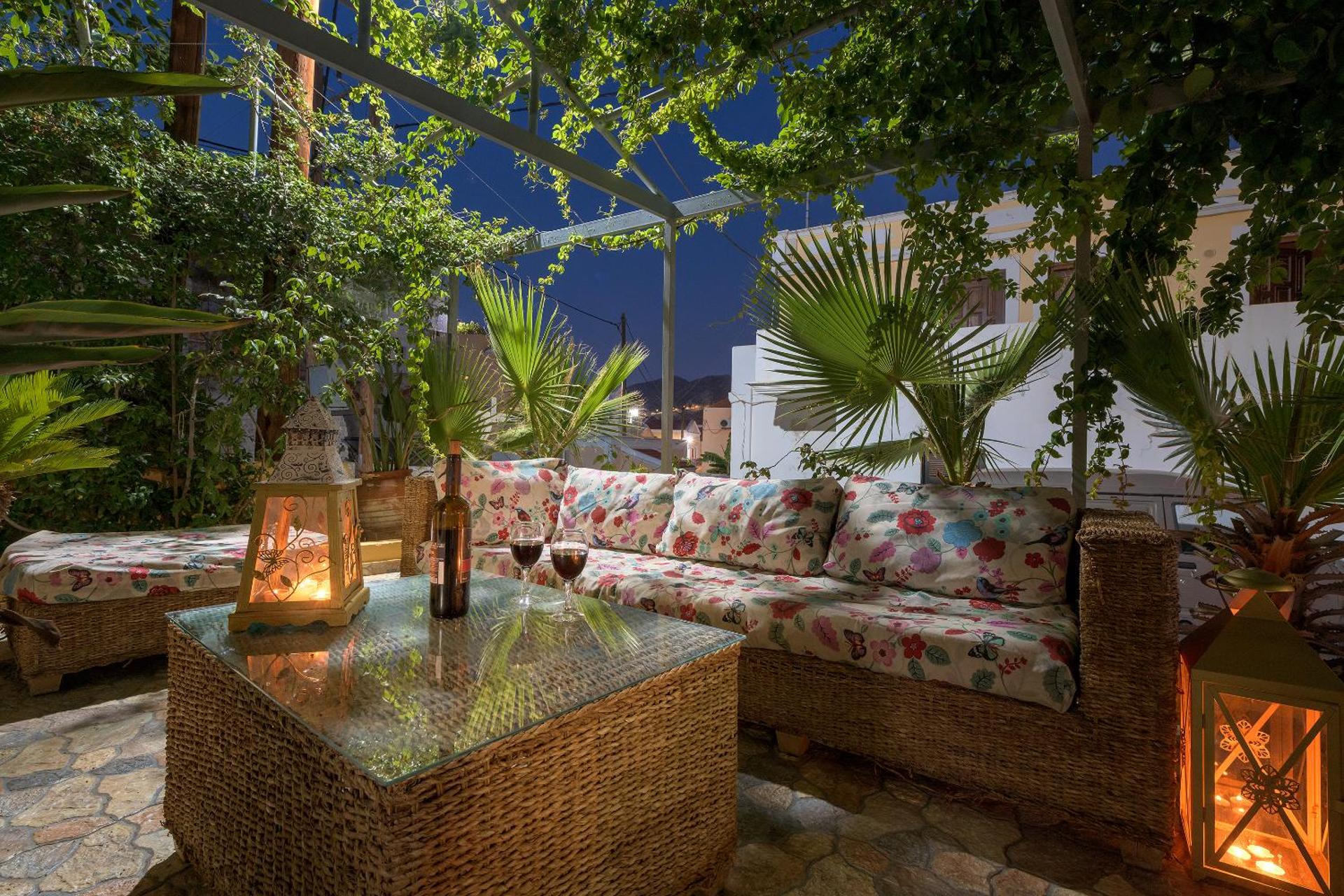 Grace Hotel & Studios - Photo 40