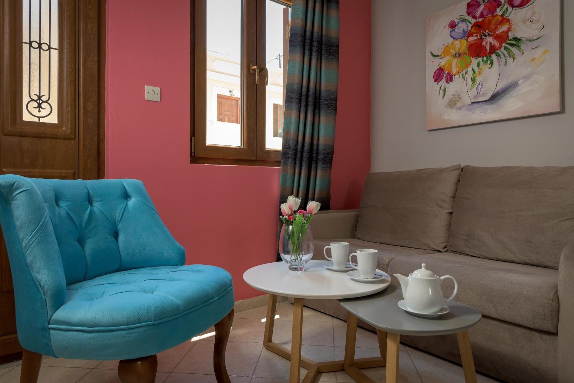 Grace Hotel & Studios - Photo 3