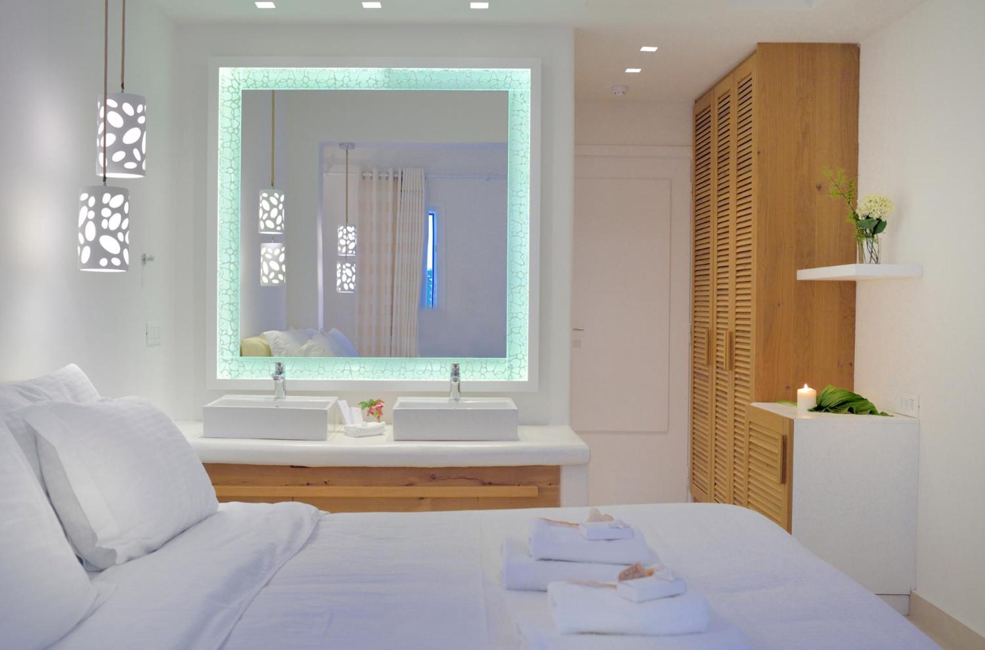 Petinos Hotel - Photo 77