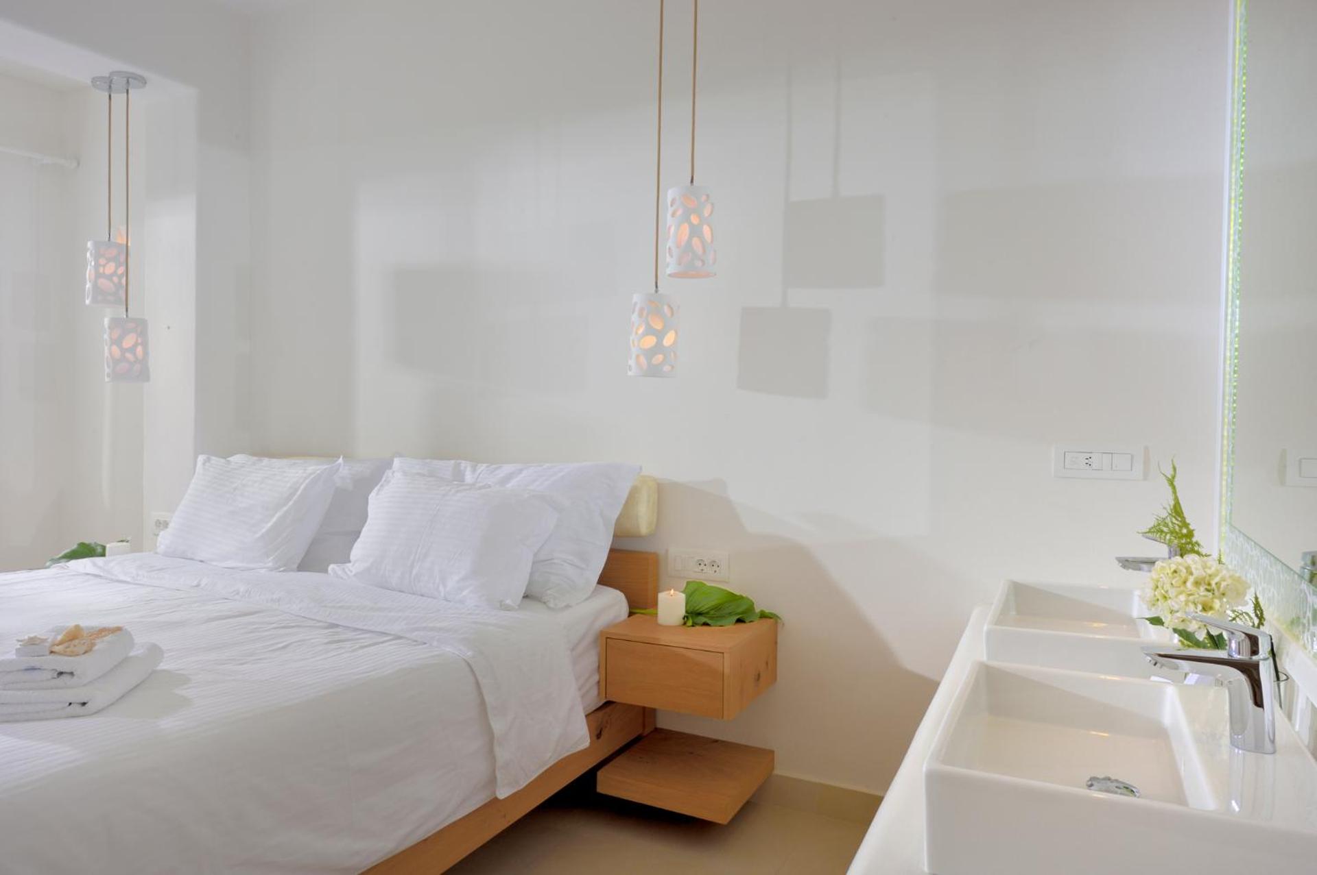 Petinos Hotel - Photo 75