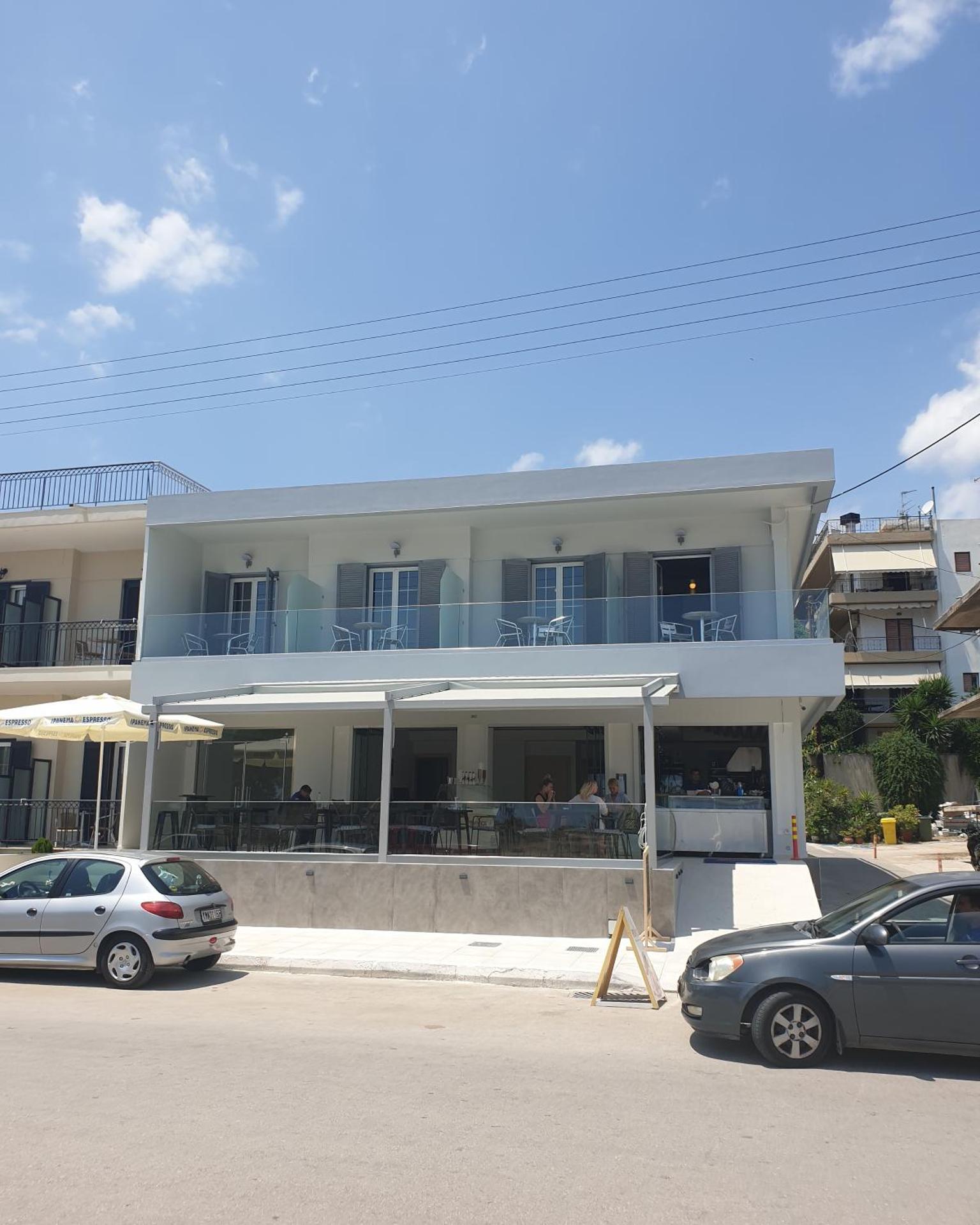 ANGELO Cafe Hotel - Photo 68