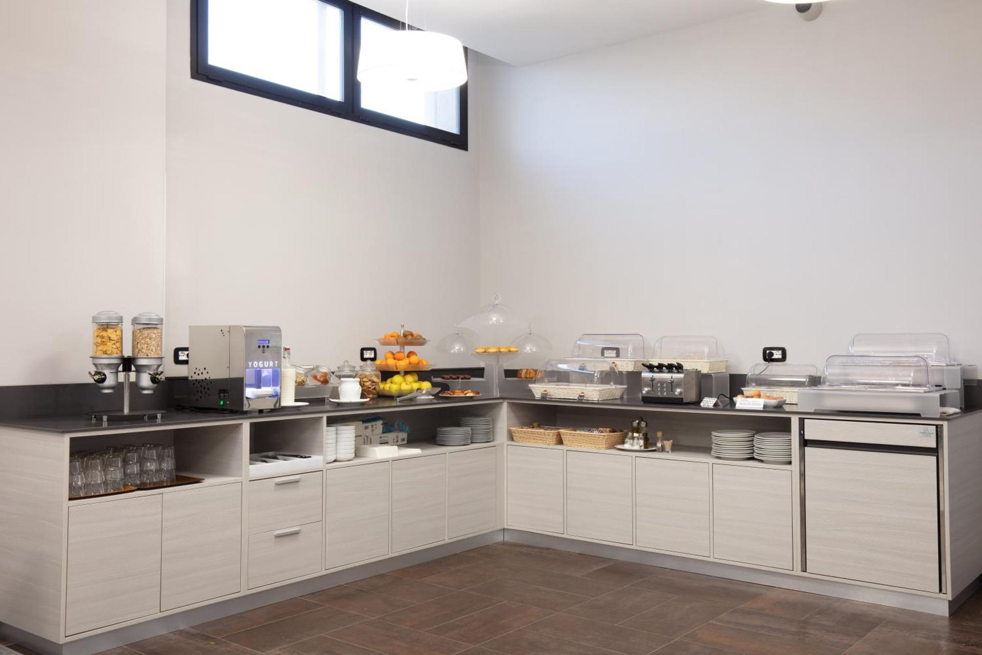 Hotel Esperia - Photo 11