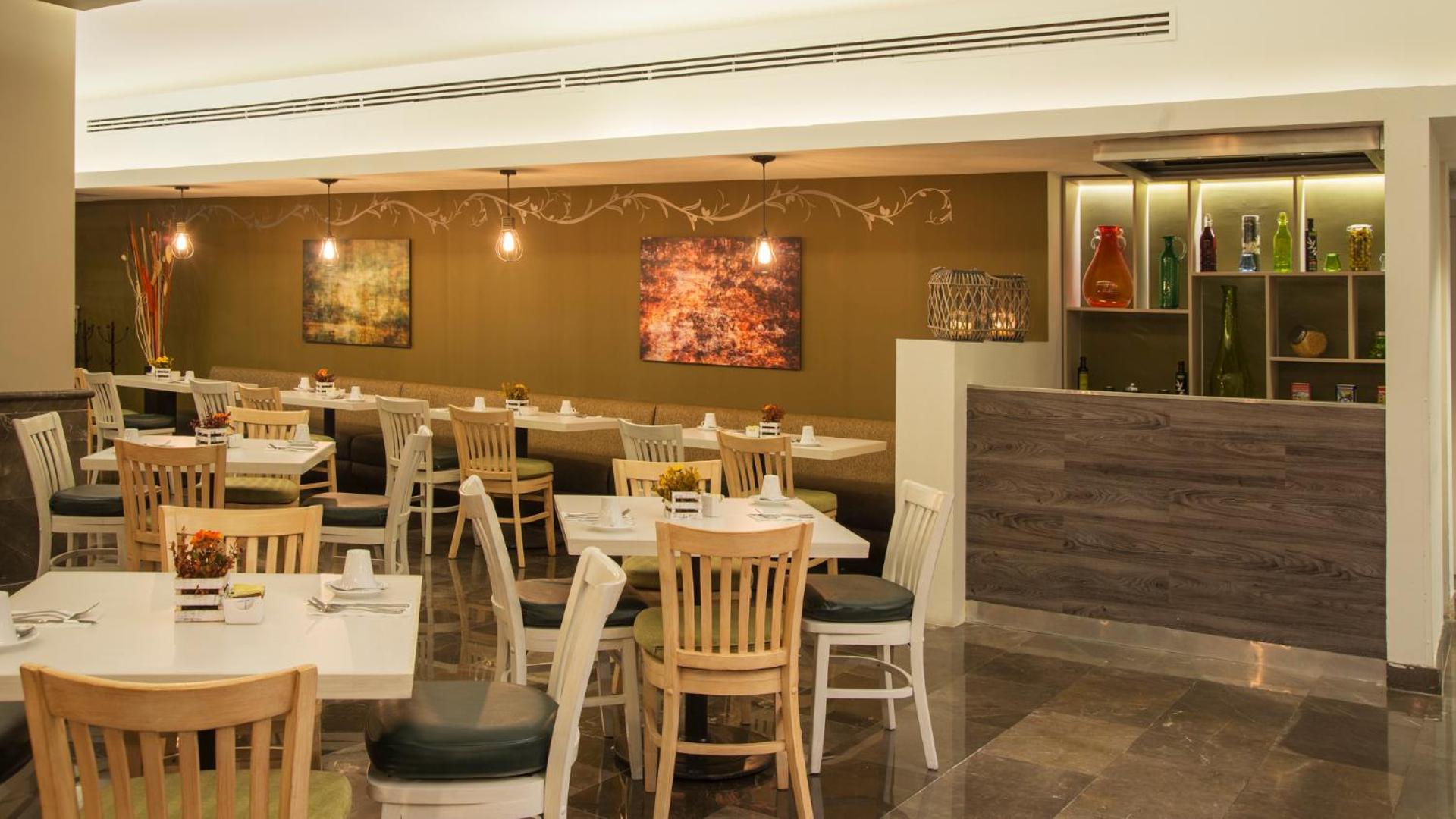 Stanza Hotel - Photo 11