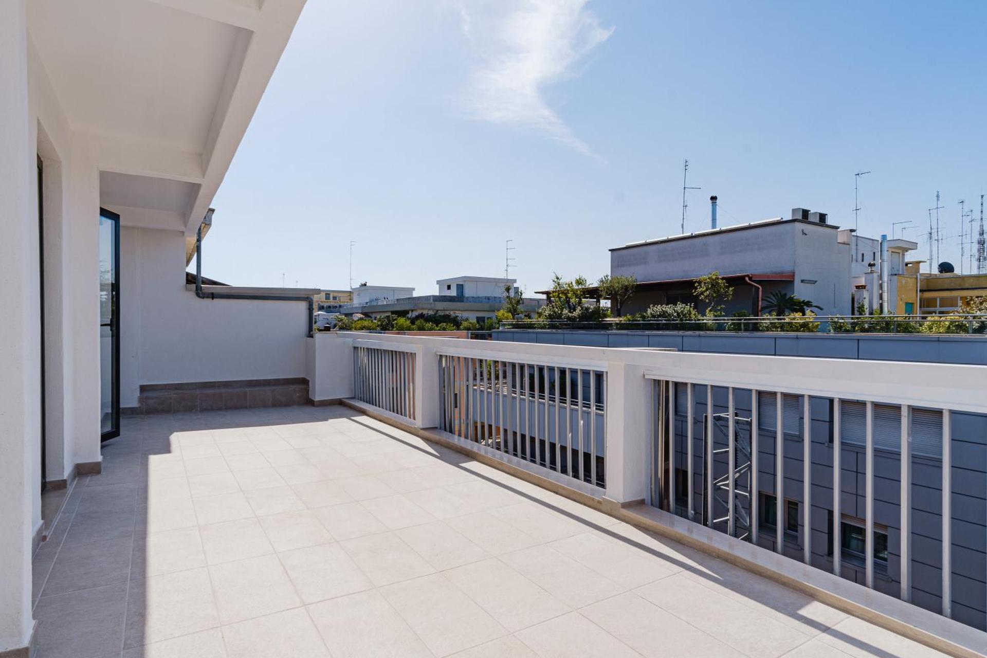 Hotel Boston - Photo 23