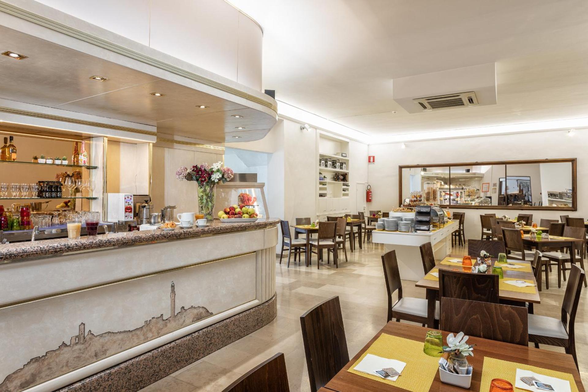 Hotel Minerva - Photo 124