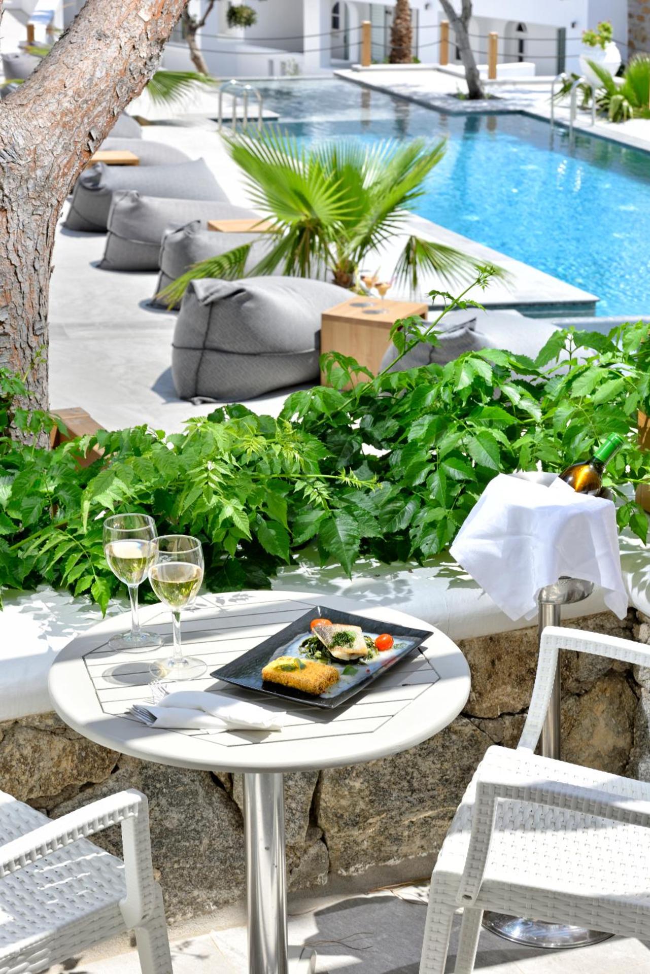 Petinos Hotel - Photo 21