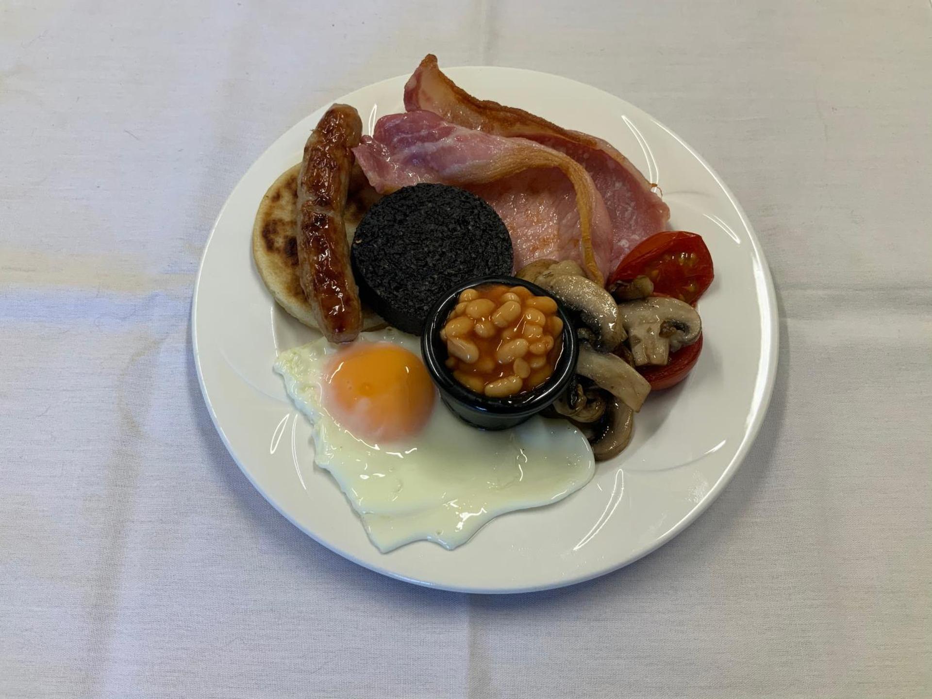 The Claymore Guest House - Photo 106