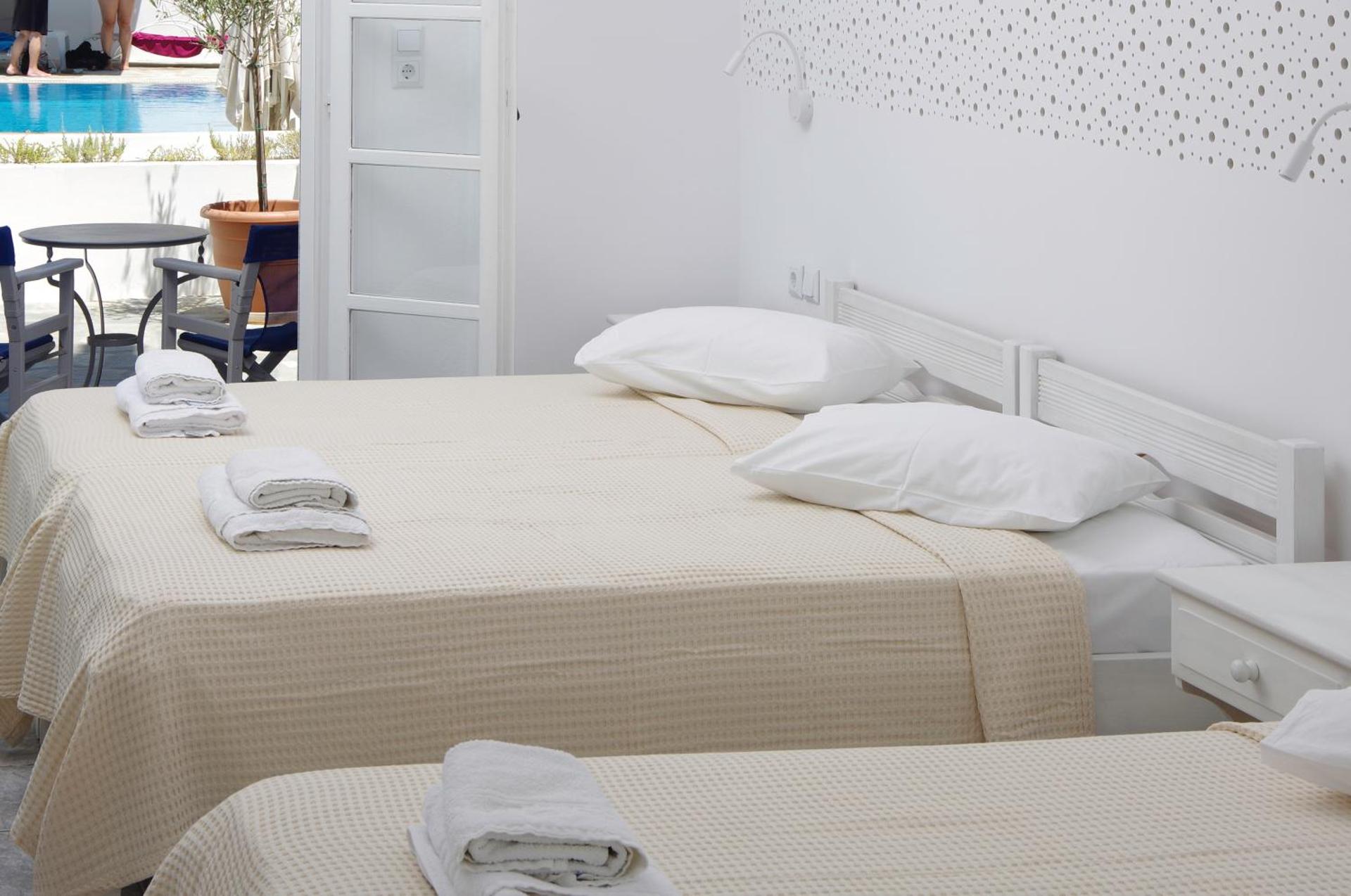 Double or Twin Room with Swimming Pool Access