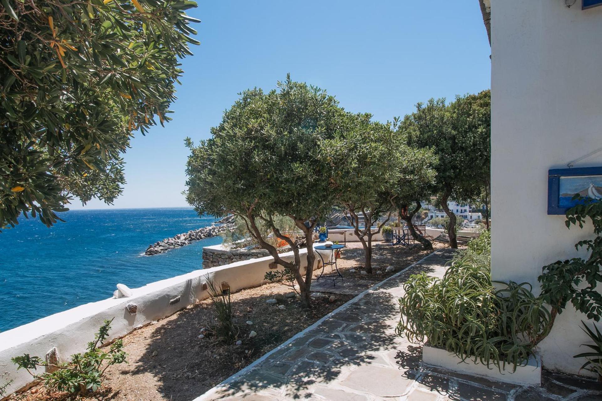 Agriolykos Pension - Photo 33