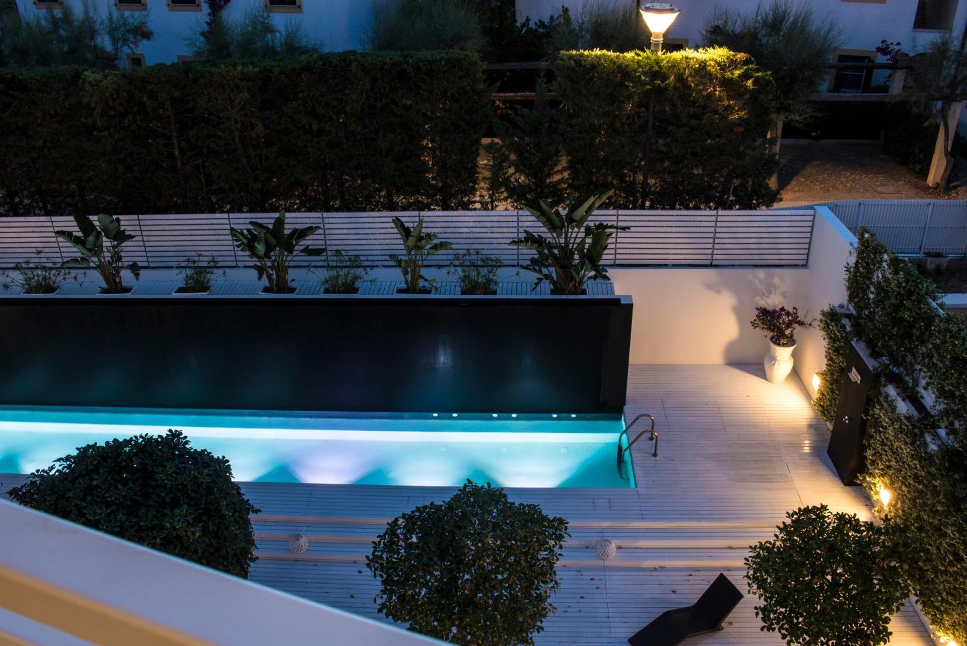 White Hotel - Photo 62