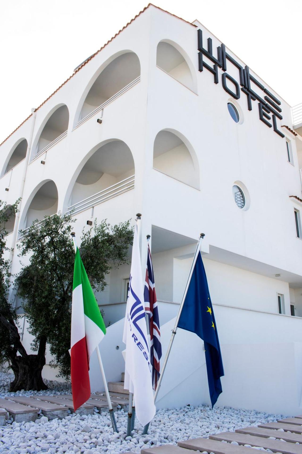 White Hotel - Photo 60