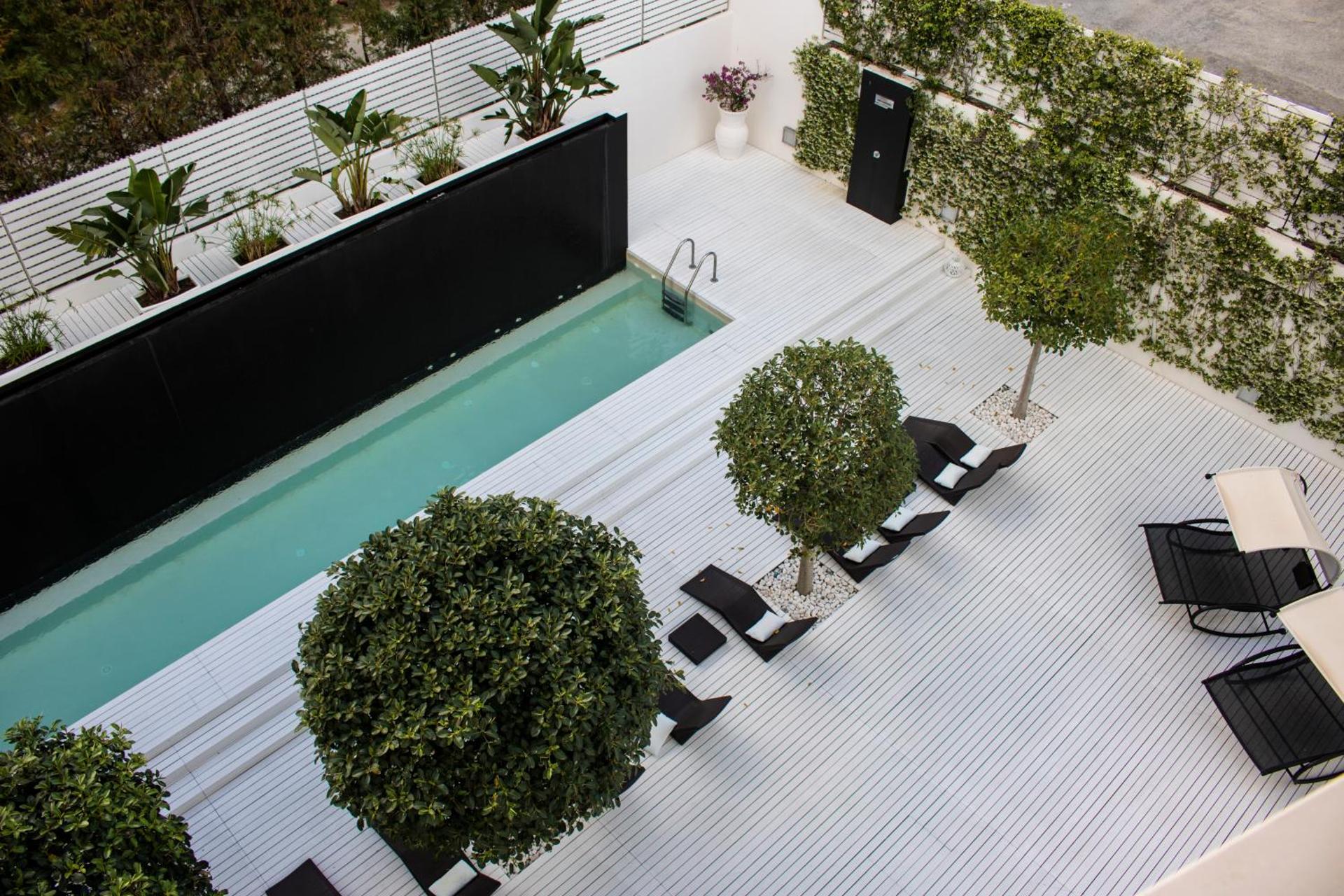 White Hotel - Photo 38