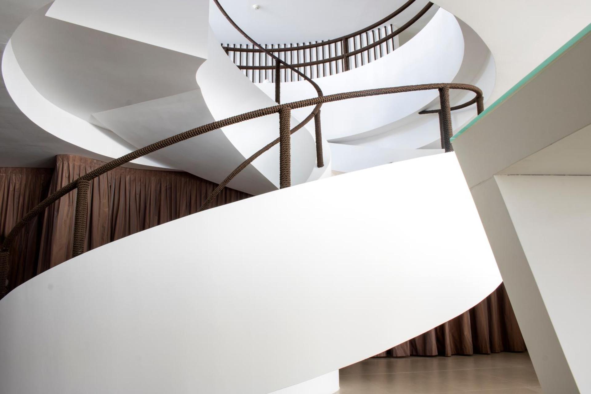 White Hotel - Photo 104