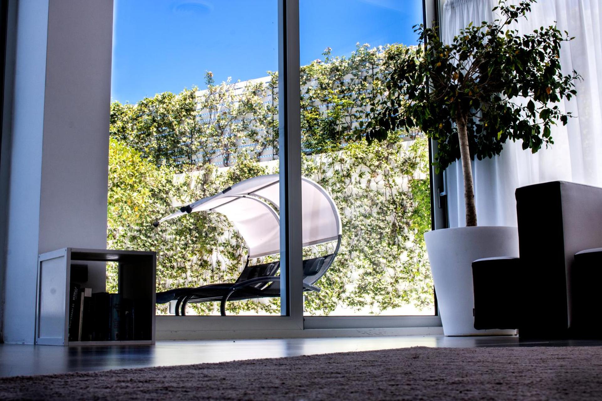 White Hotel - Photo 98