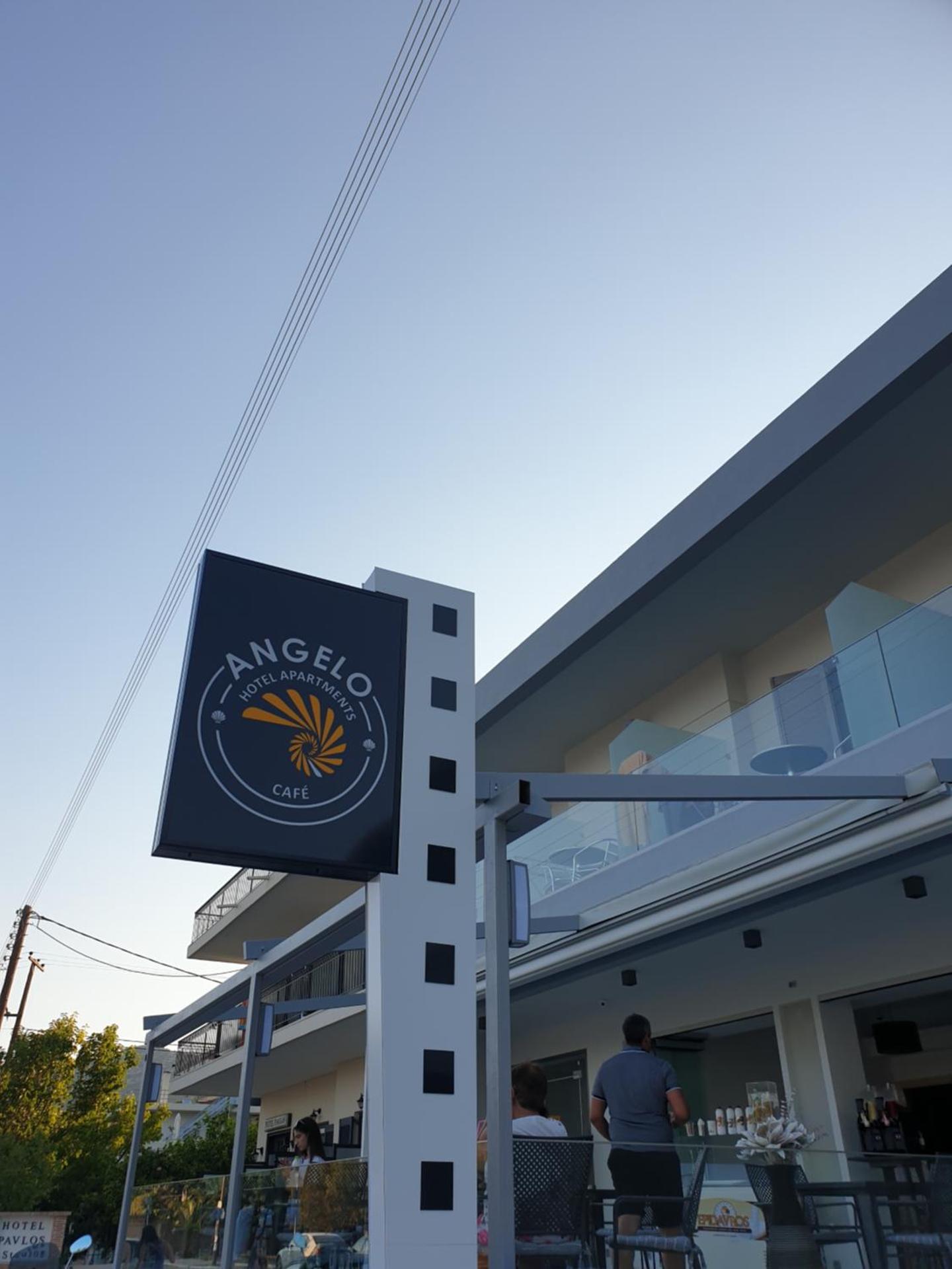 ANGELO Cafe Hotel - Photo 76