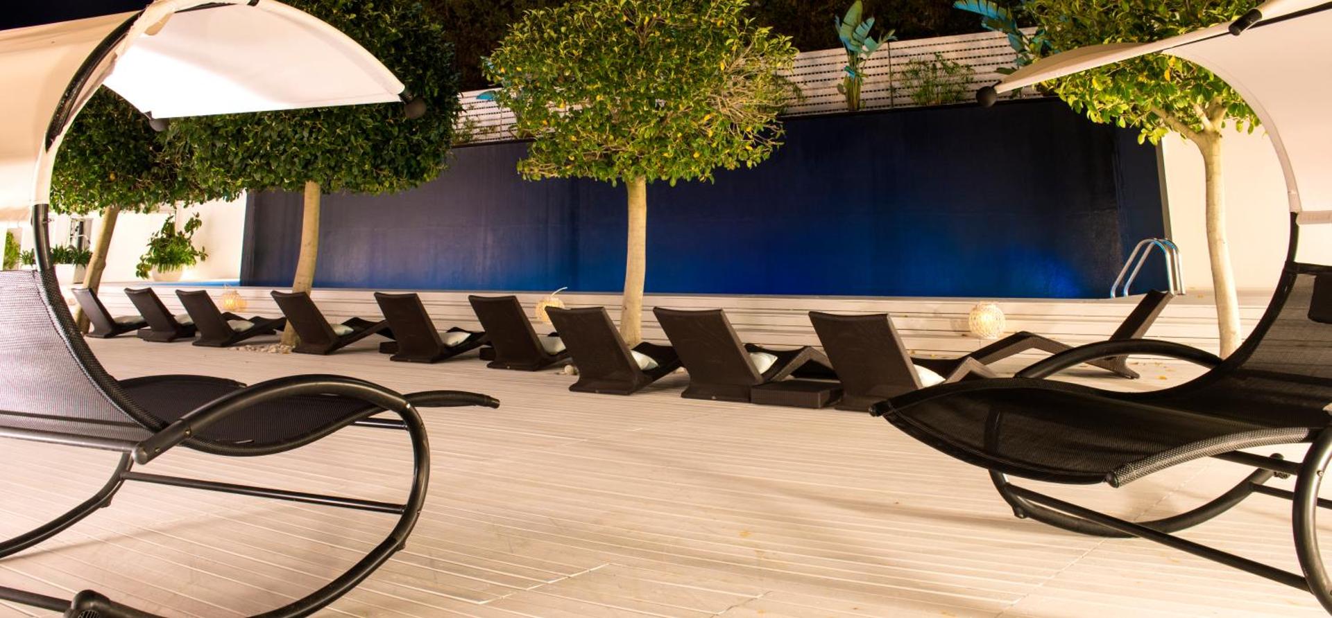 White Hotel - Photo 92