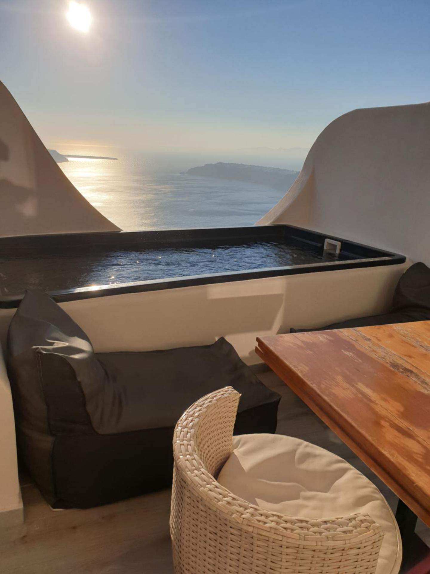 Galaxy Suites & Villas - Photo 29