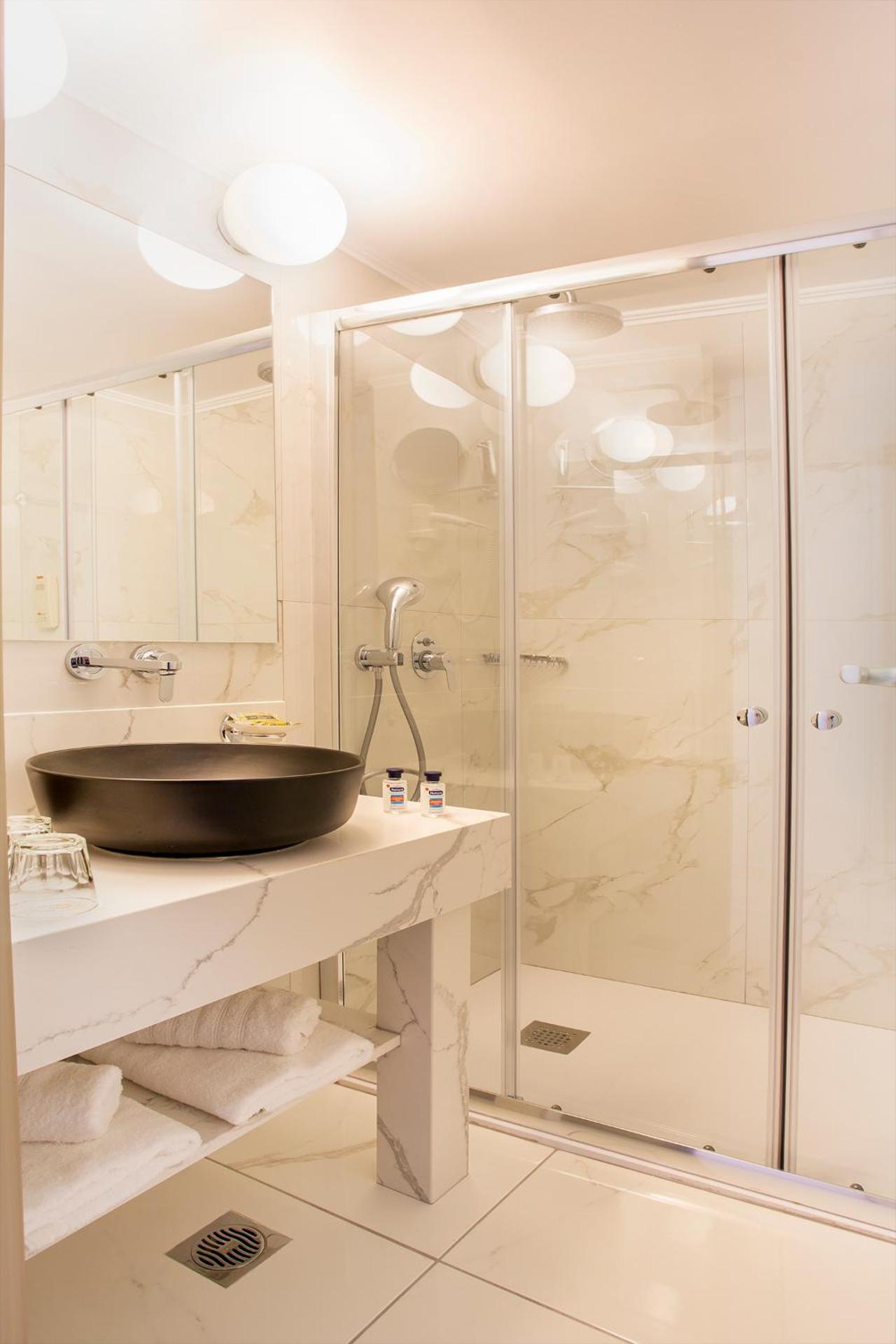 Rhodos Horizon Blu-Adults Only - Photo 3