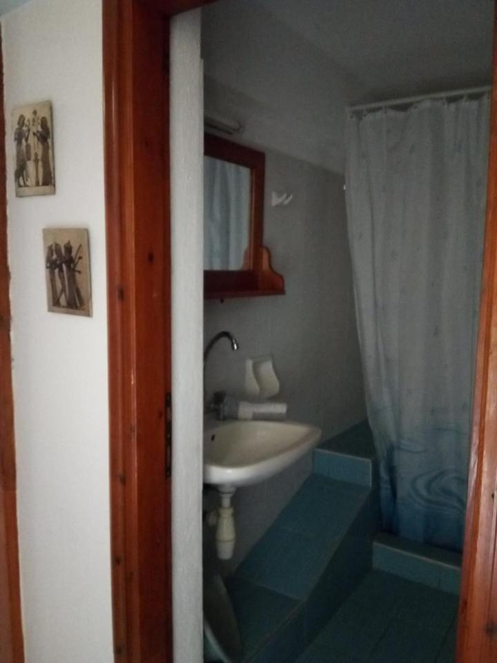 Violetta Studios & Apartments - Photo 40
