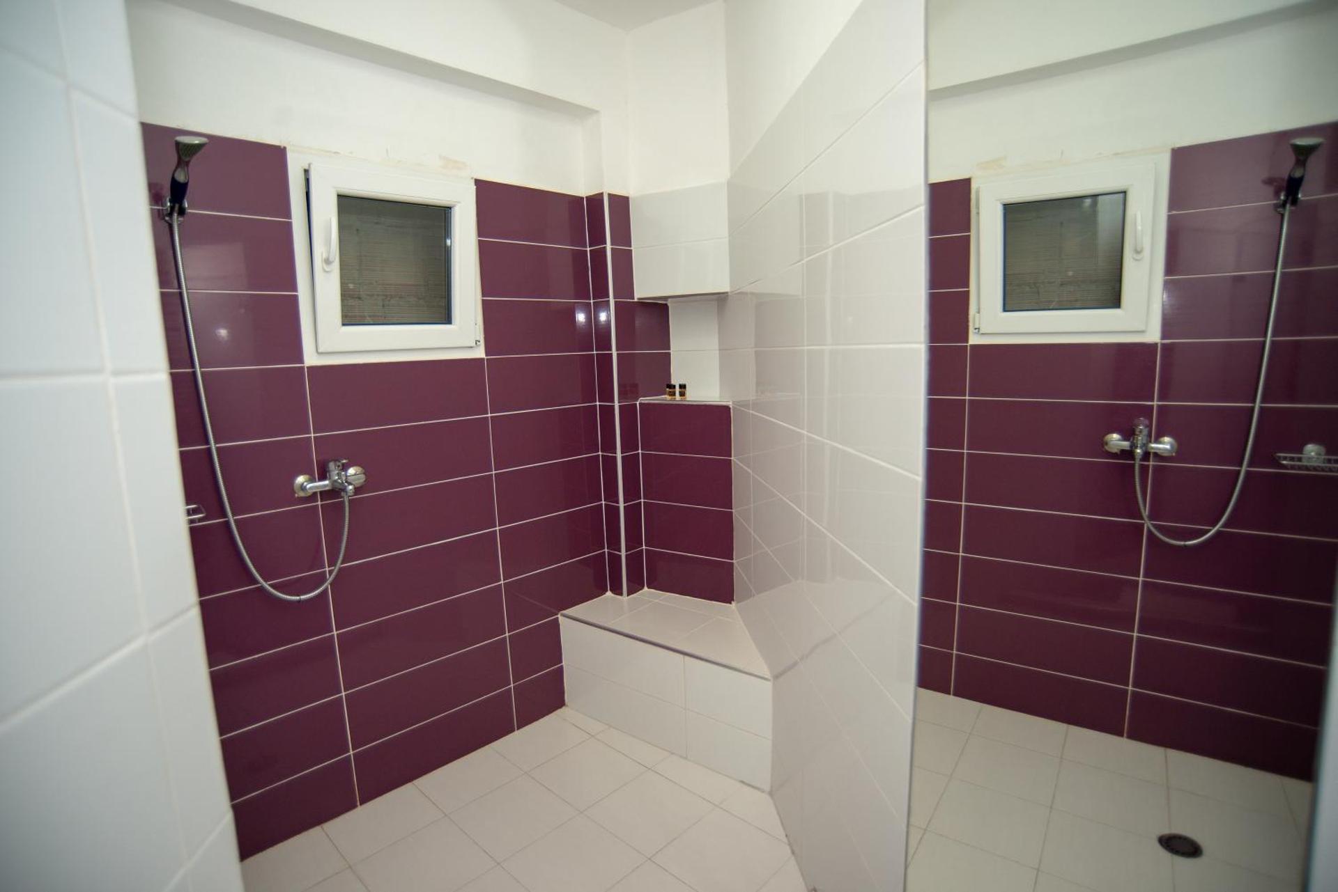 Bougainville Bay Apartments - Photo 55