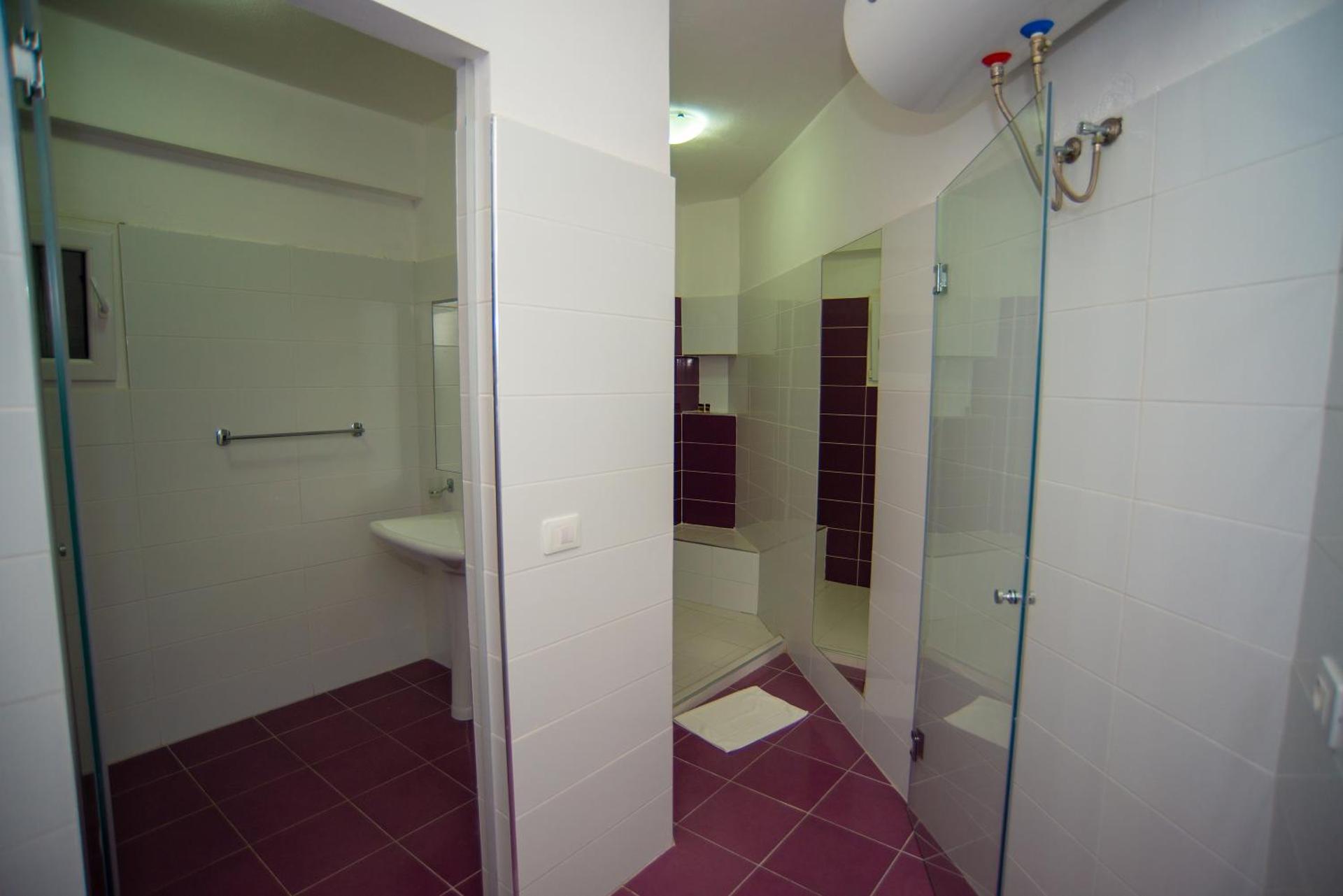 Bougainville Bay Apartments - Photo 54