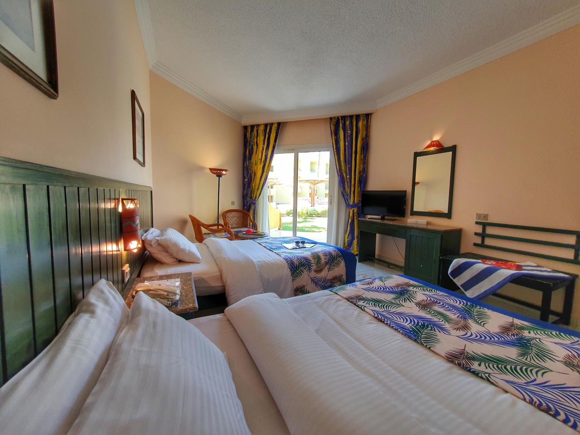 Palm Beach Resort Families and Couples only - Photo 19