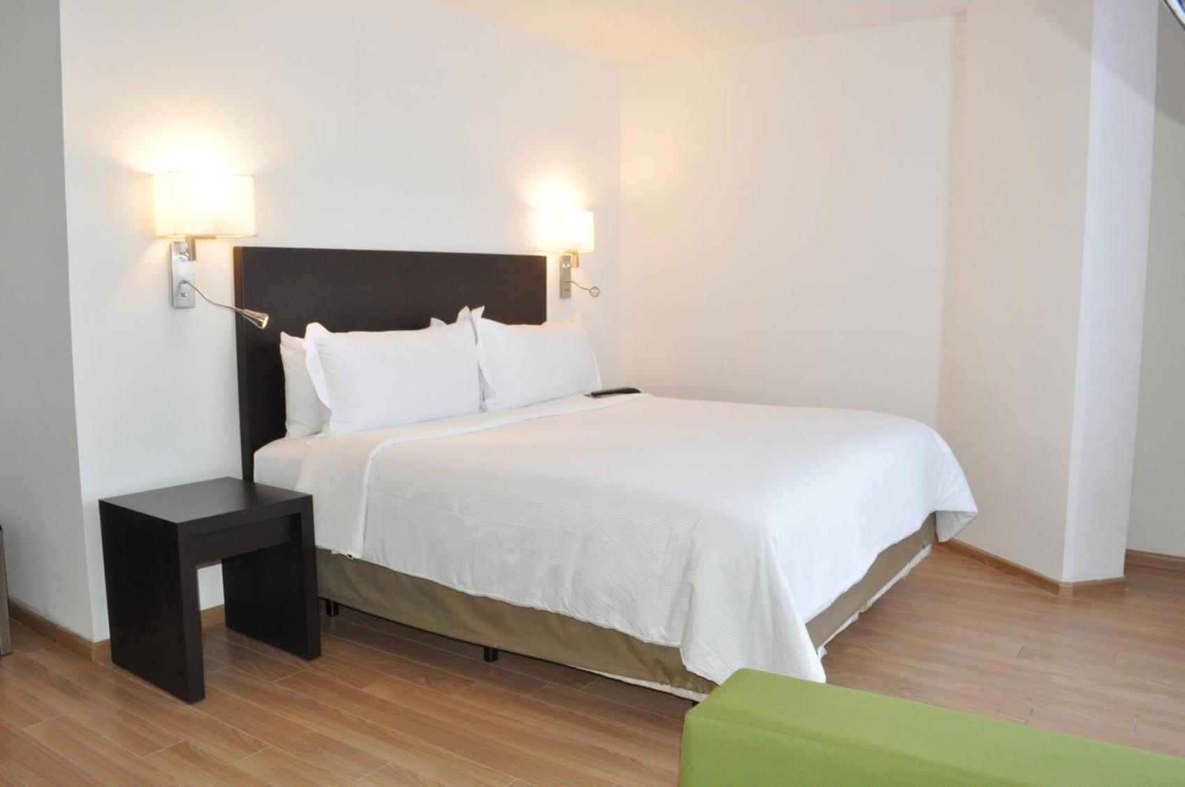 Fiesta Inn Express Naucalpan - Photo 30
