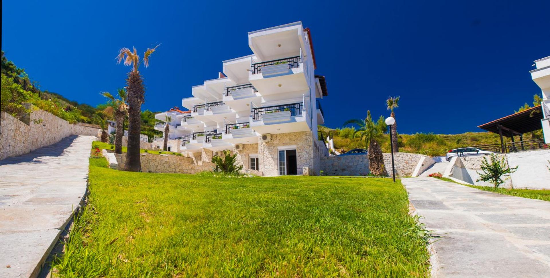 Halkidiki Palace - Photo 32