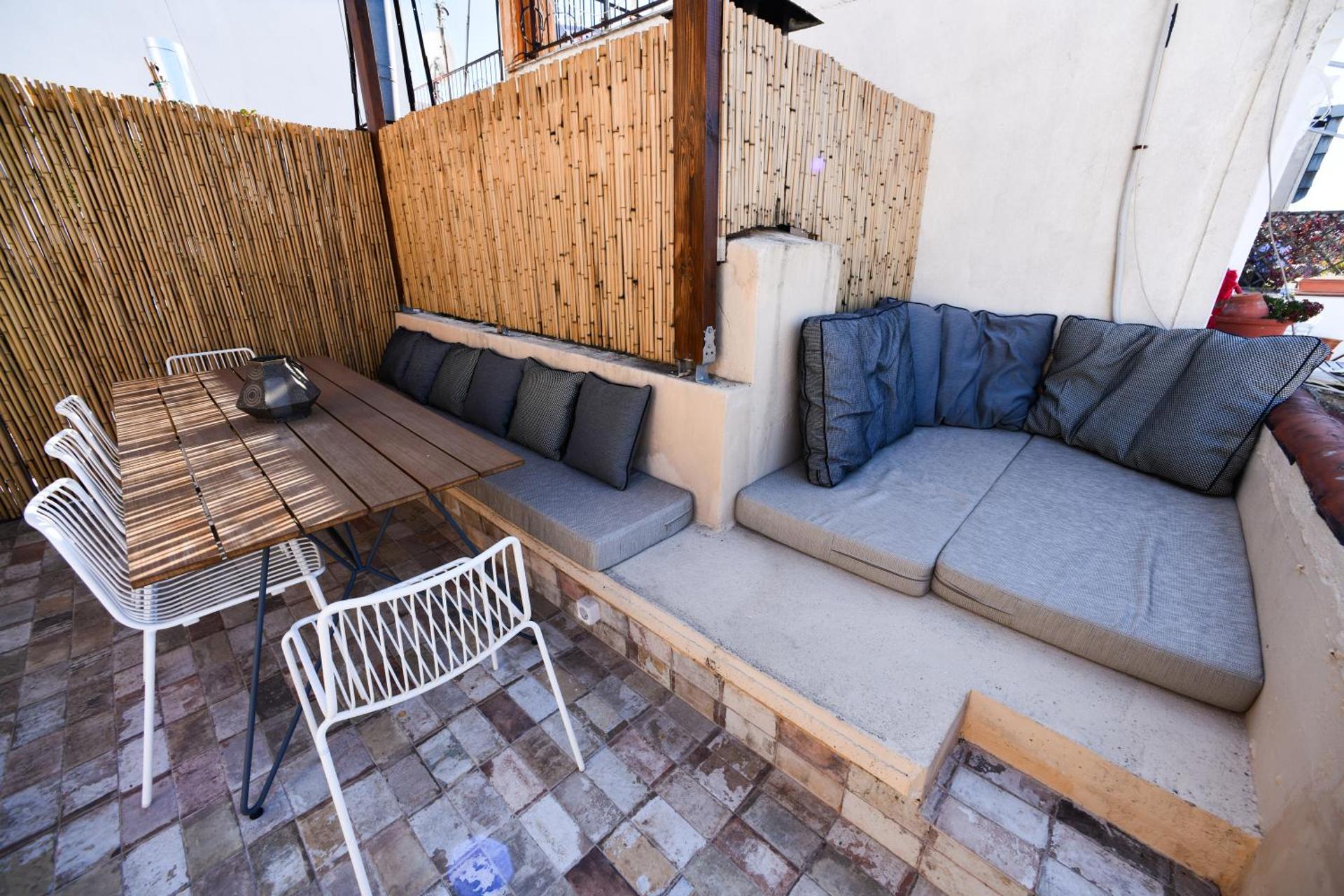 Kolonaki Boutique Apartments by Olala Homes - Photo 4