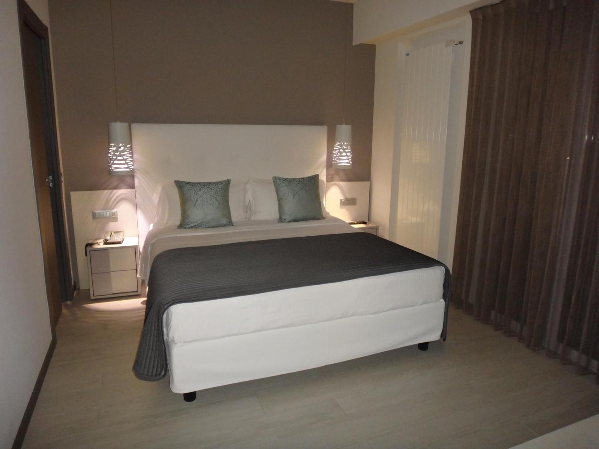 Hotel Ariston & Apartments - Photo 30