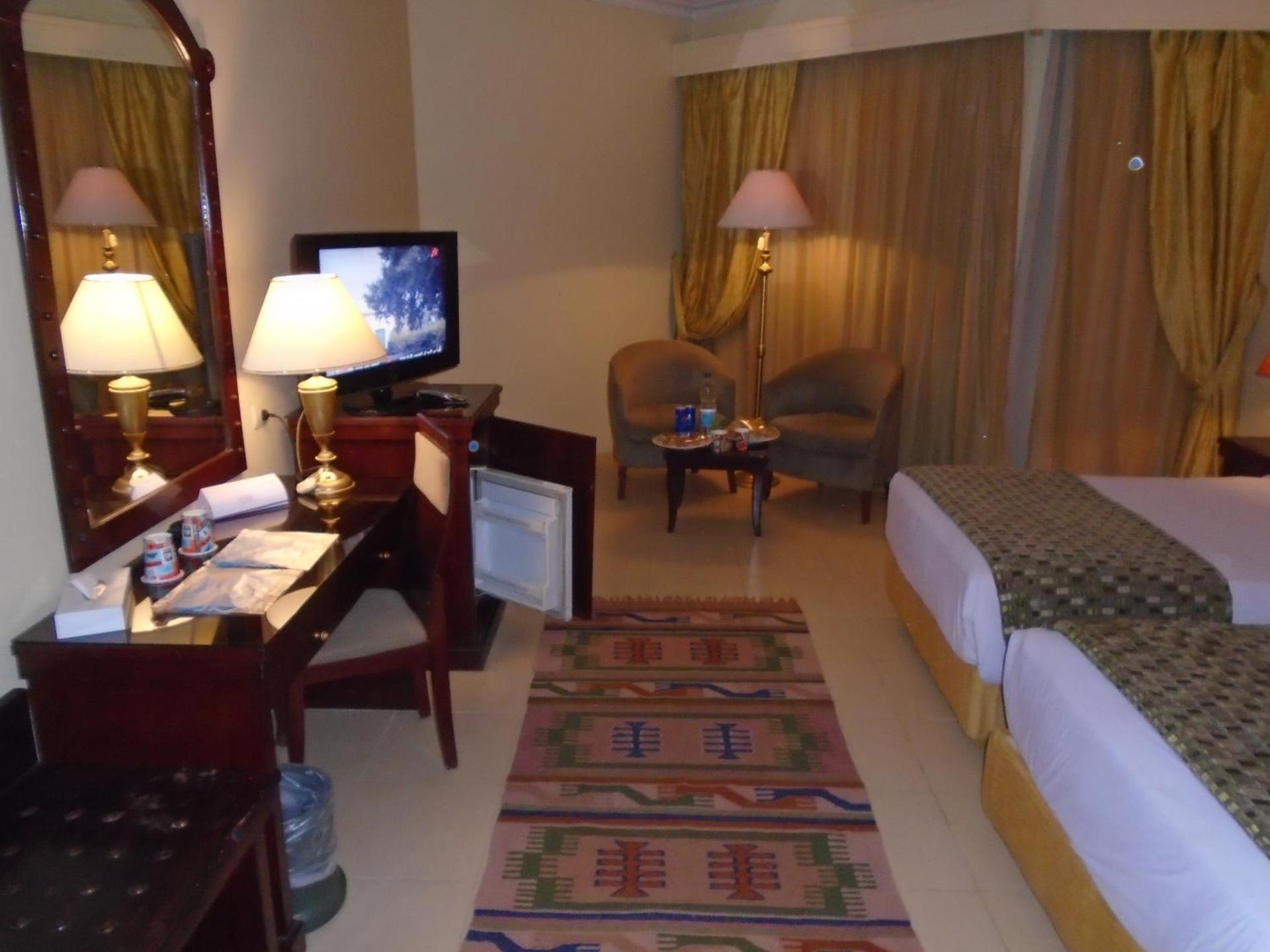 Grand Pyramids Hotel - Photo 26