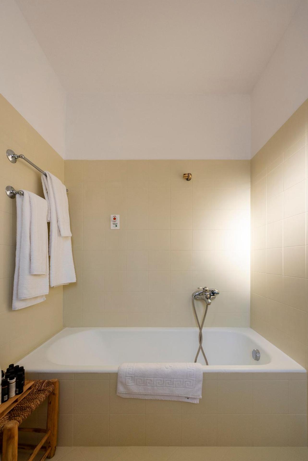 Parosland Hotel - Photo 62