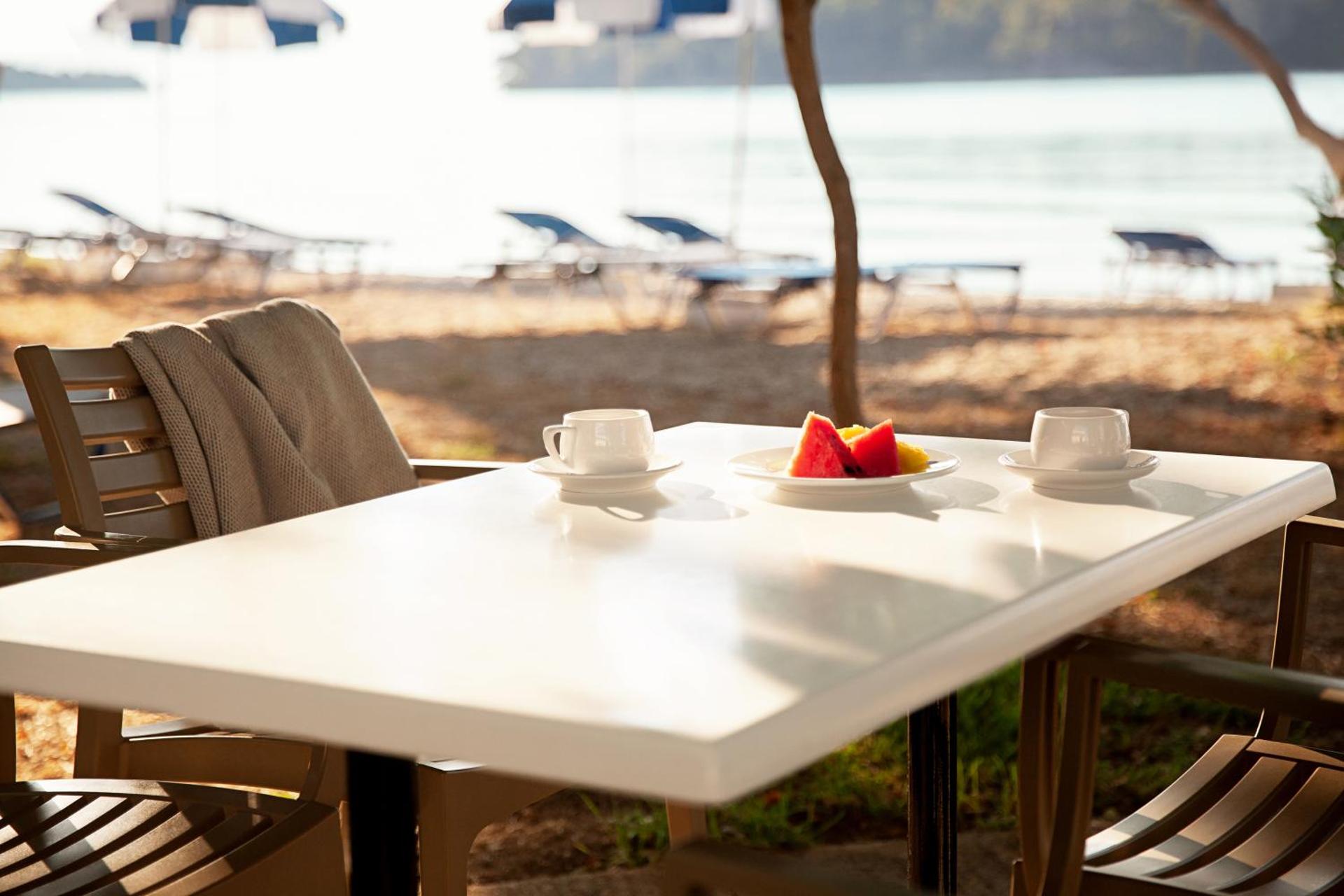 Avra Beach Hotel - Photo 42