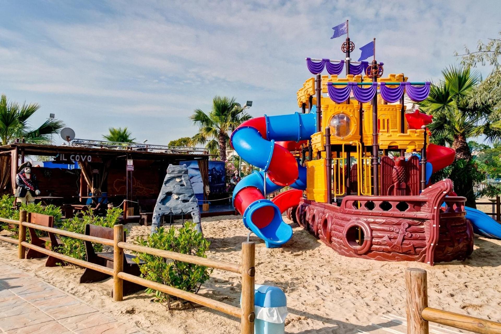 Hotel Europa Beach Village - Photo 9