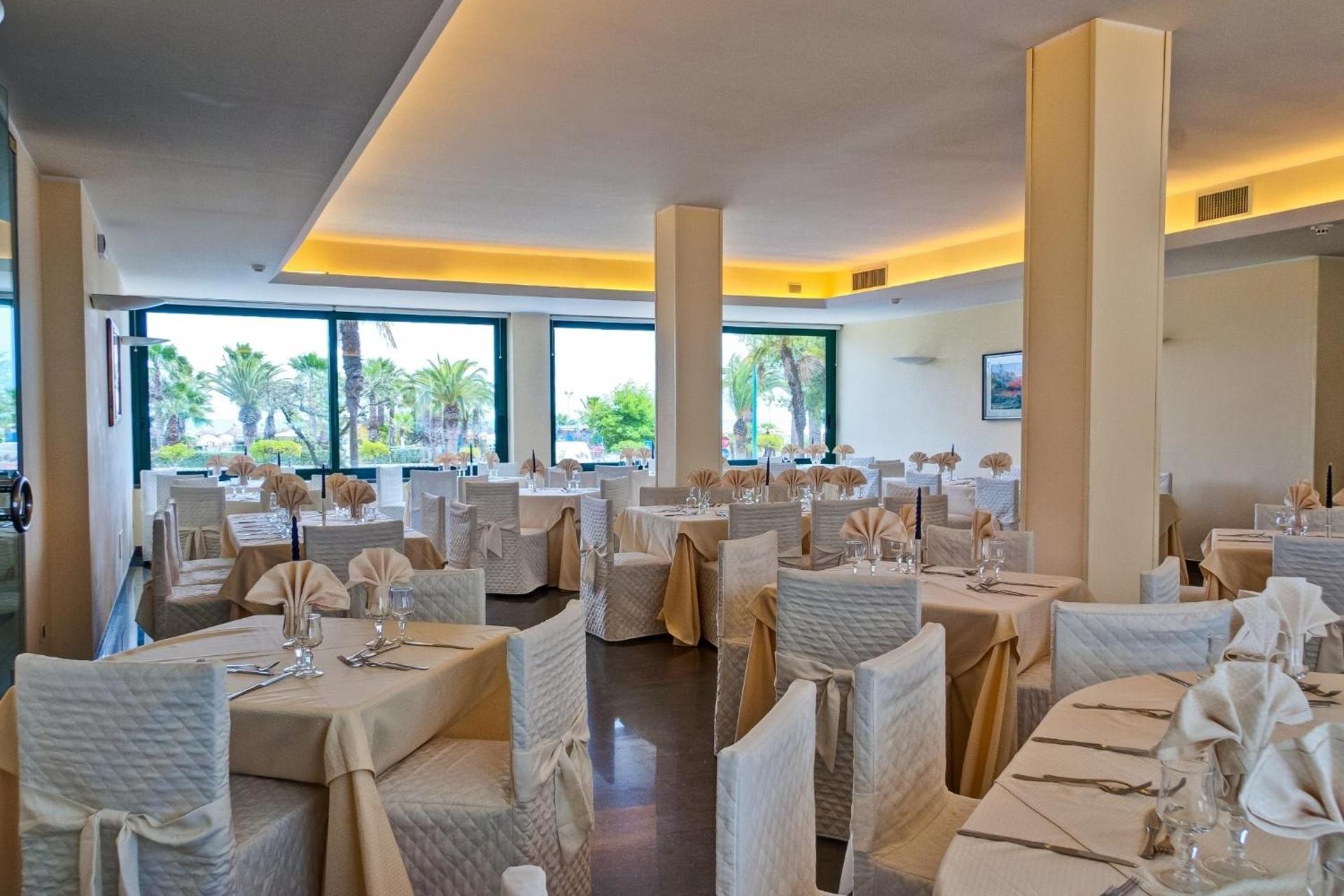 Hotel Europa Beach Village - Photo 40