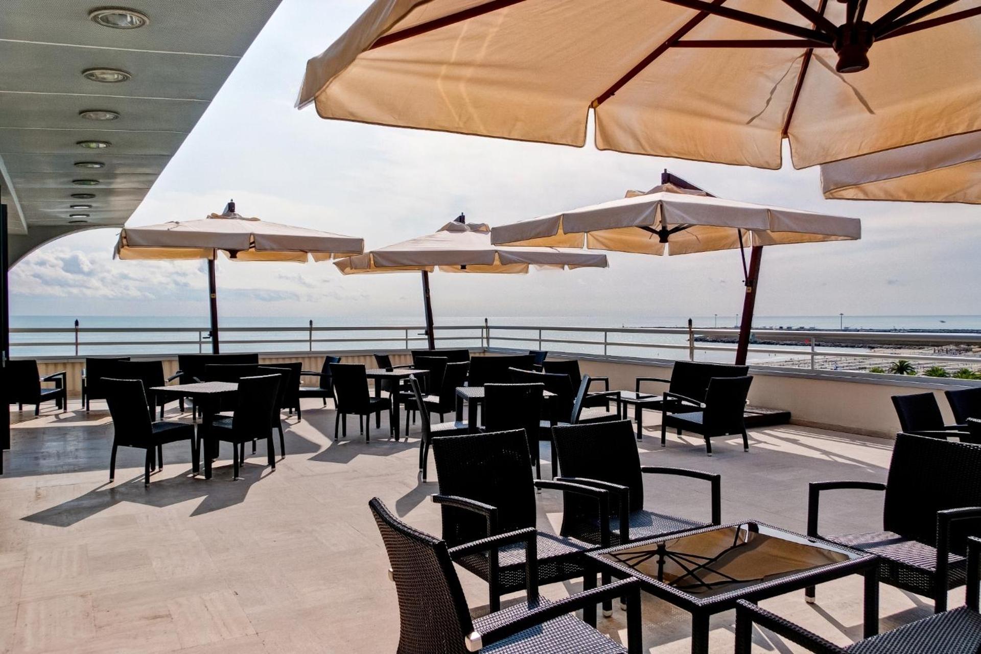 Hotel Europa Beach Village - Photo 3