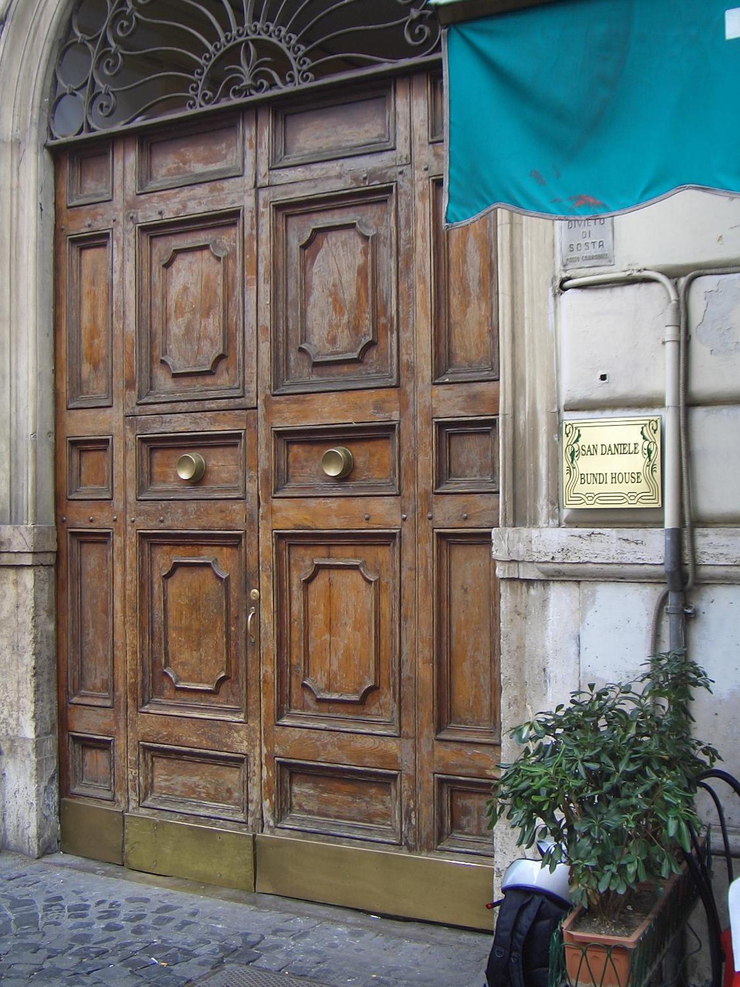 San Daniele Bundi House - Photo 21