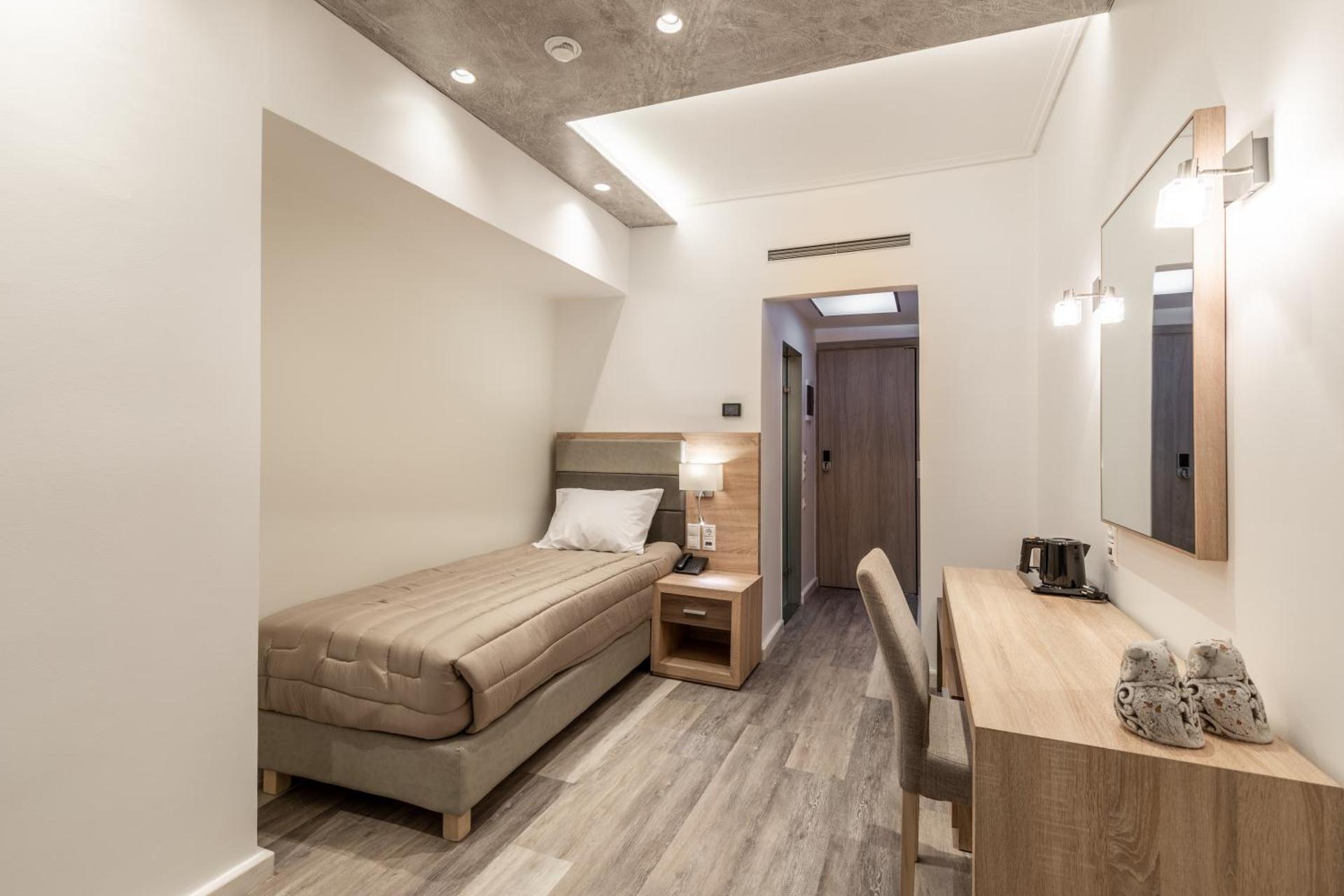 Xenophon Hotel - Photo 22