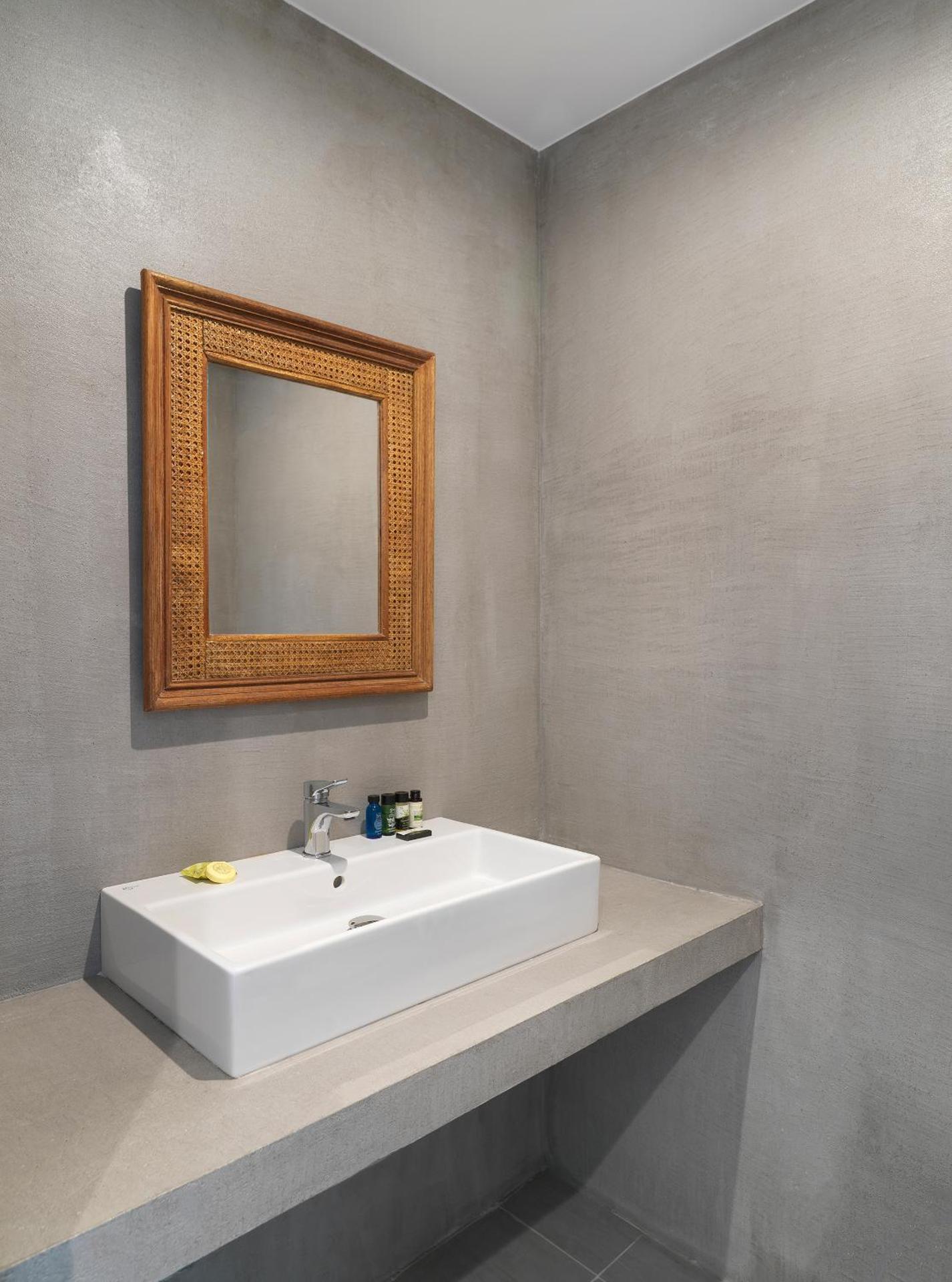 Aloni Hotel & Suites - Photo 27