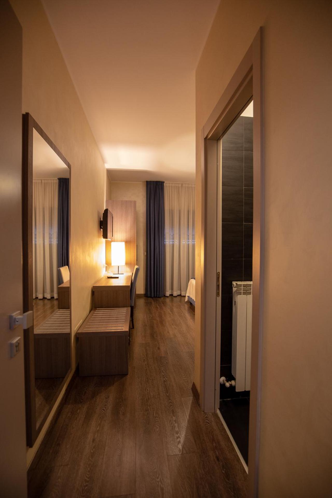 Hotel La Compagnia Del Viaggiatore - Photo 5