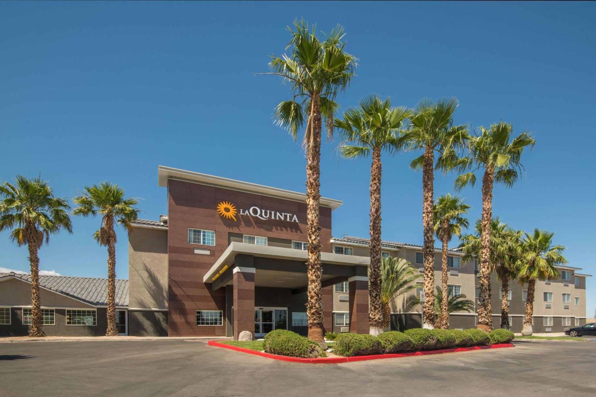 La Quinta Inn & Suites by Wyndham Las Vegas Nellis - Photo 61