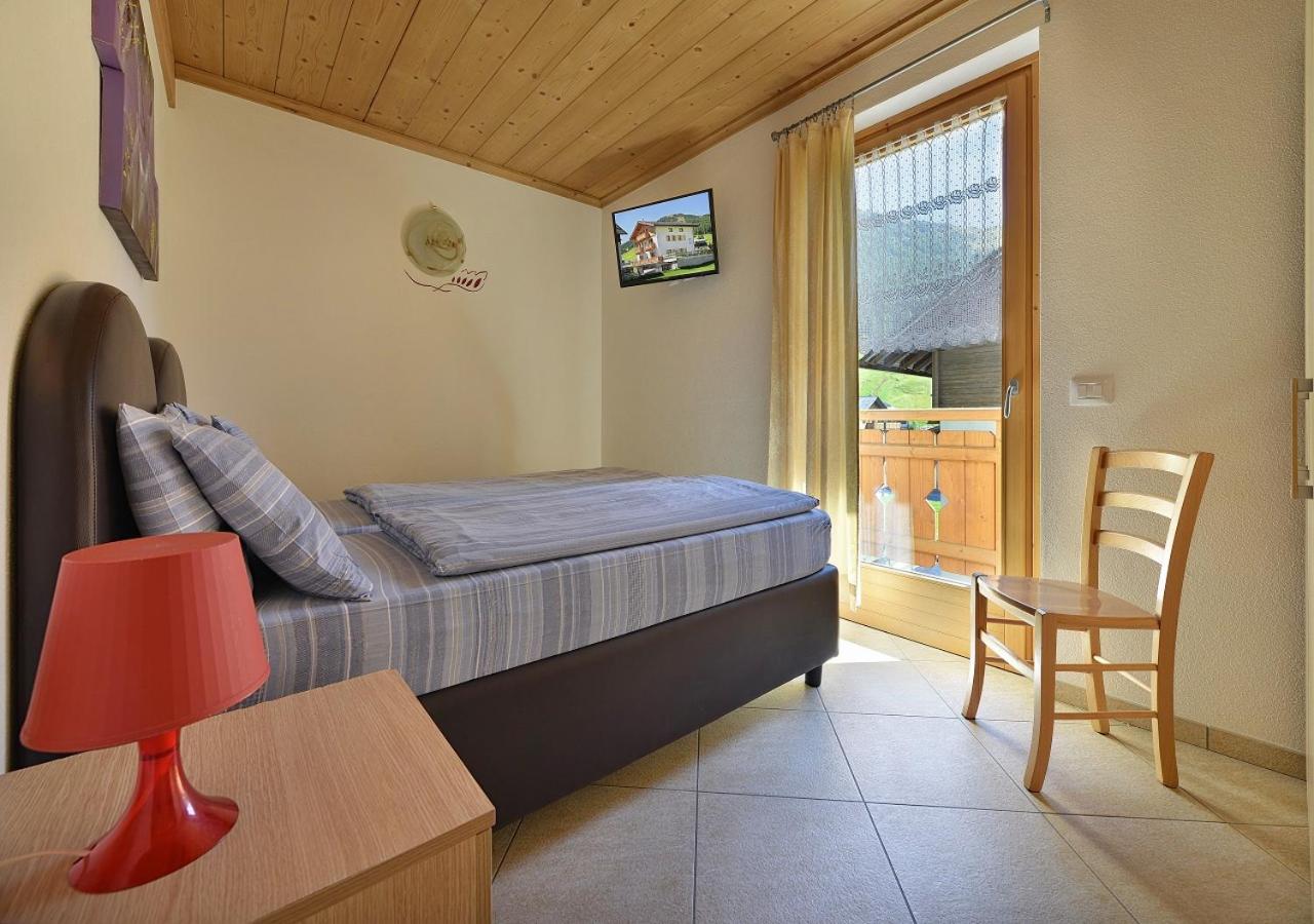 Two-Bedroom Apartment - Photo 3