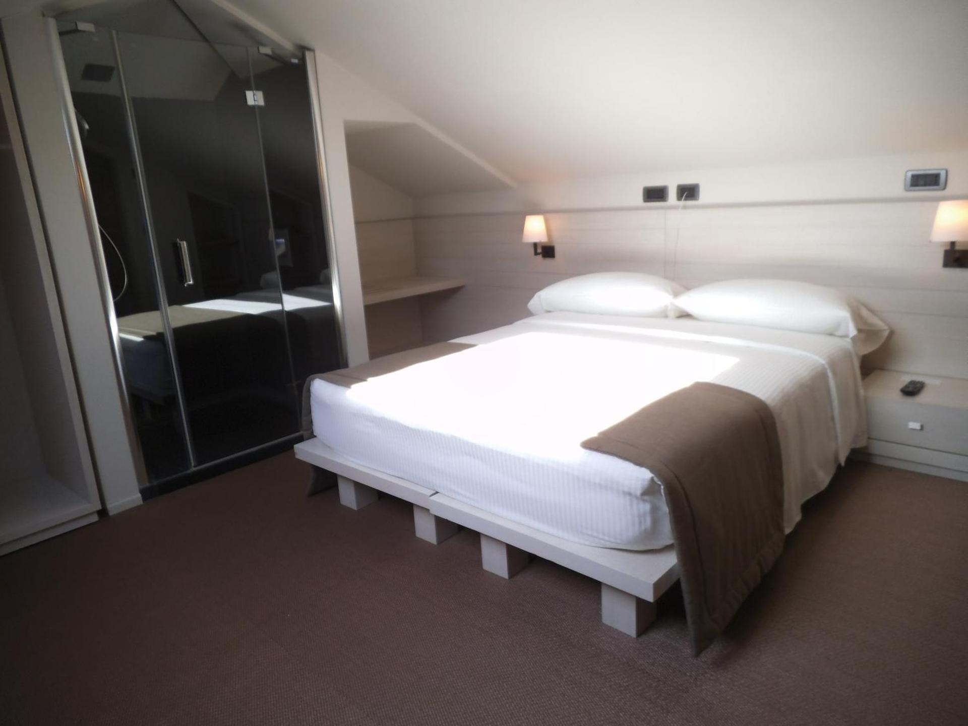 Hotel Ariston & Apartments - Photo 49