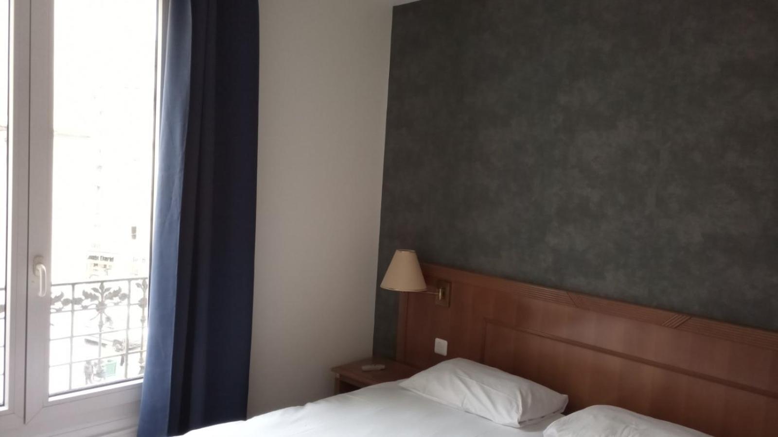 Hôtel De La Perdrix Rouge - Photo 20